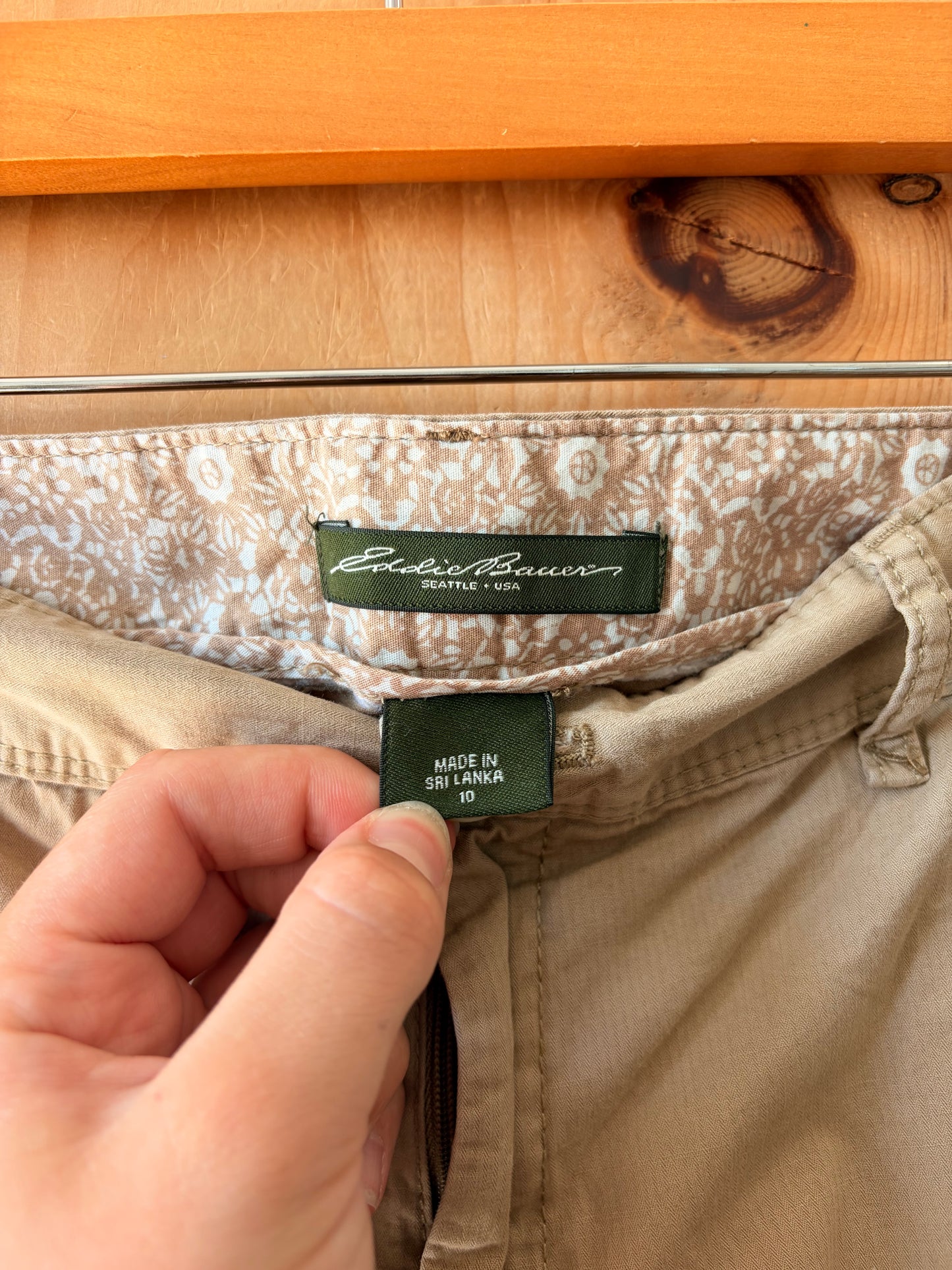 Eddie Bauer Classic Khaki Shorts : 10