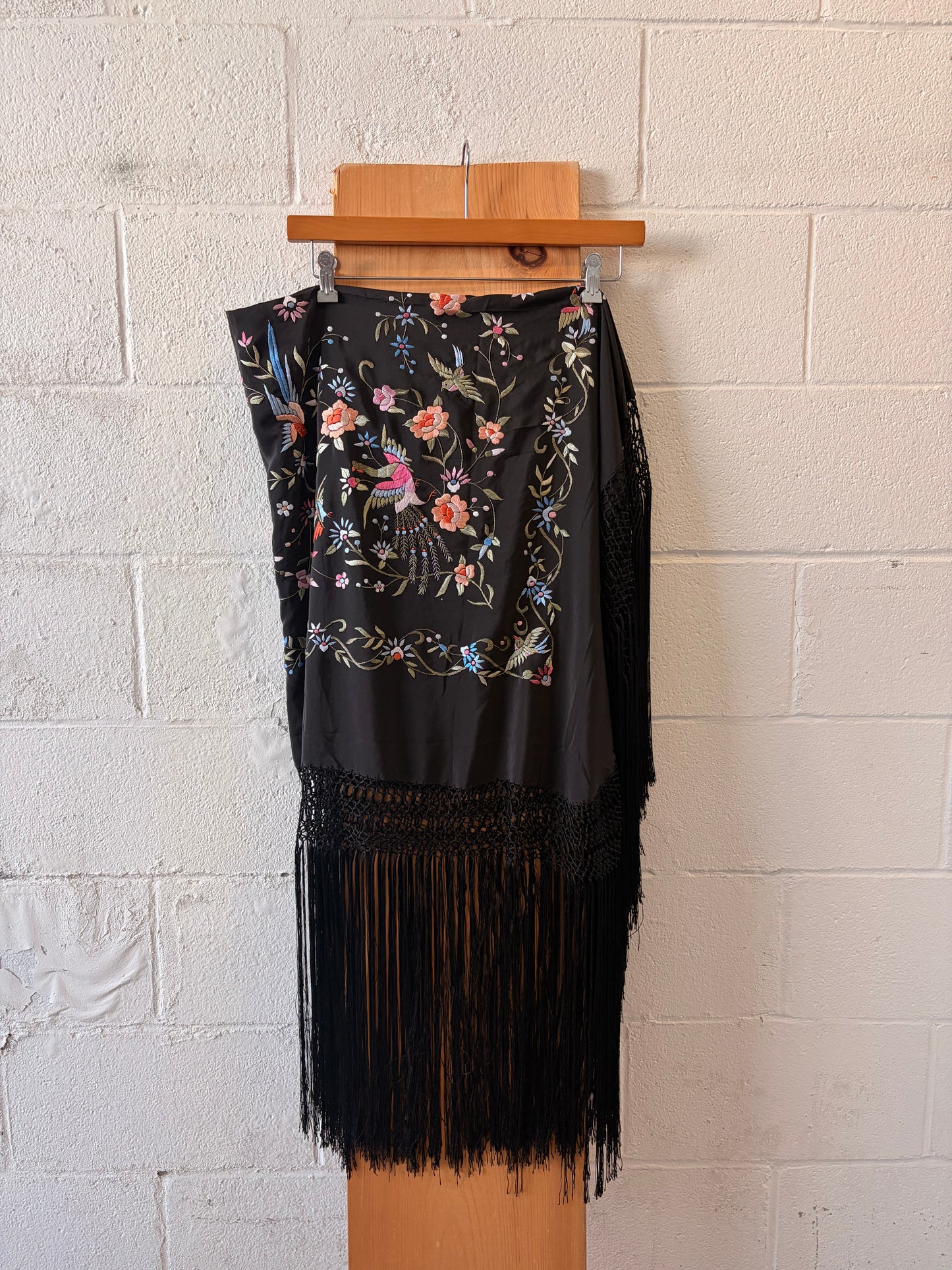Vtg Large Embriodered Chinese Piano Shawl