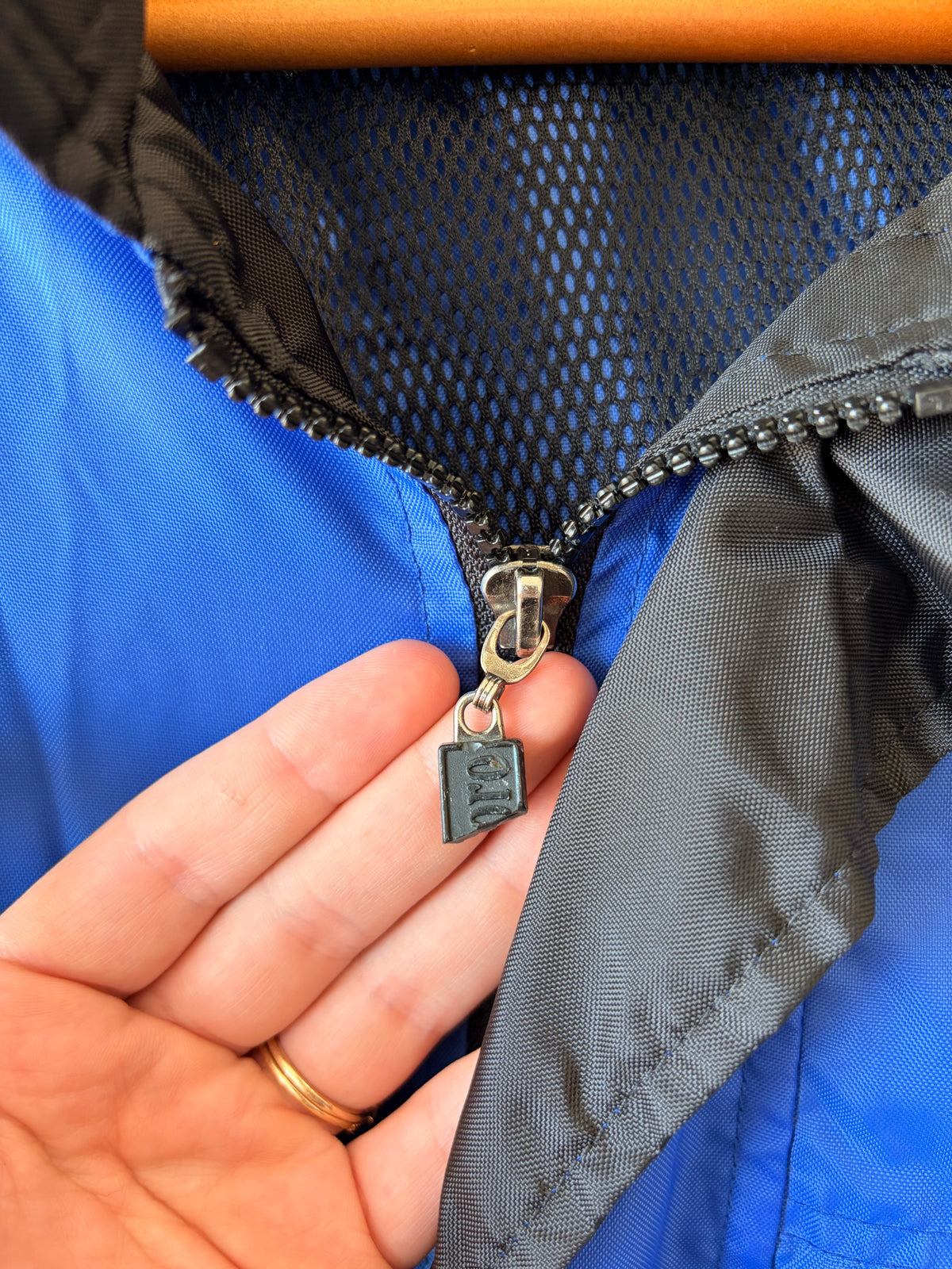 Vtg Marlboro Blue Windbreaker Jacket : L (As Is)