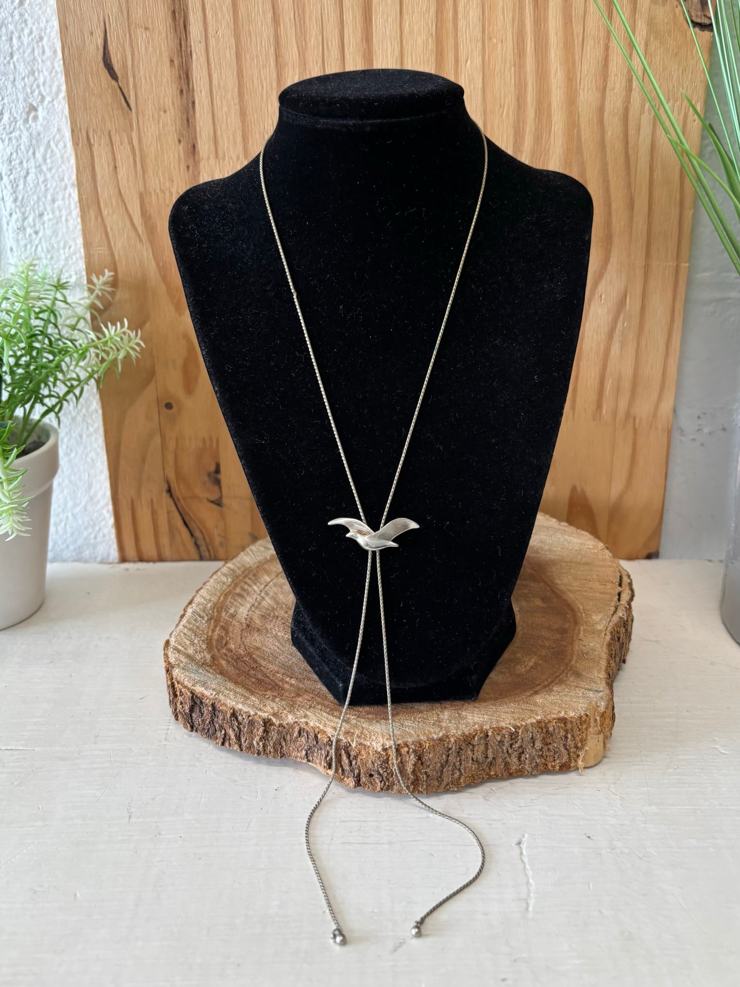 Silver Tone Avon Seagull Bolo Necklace