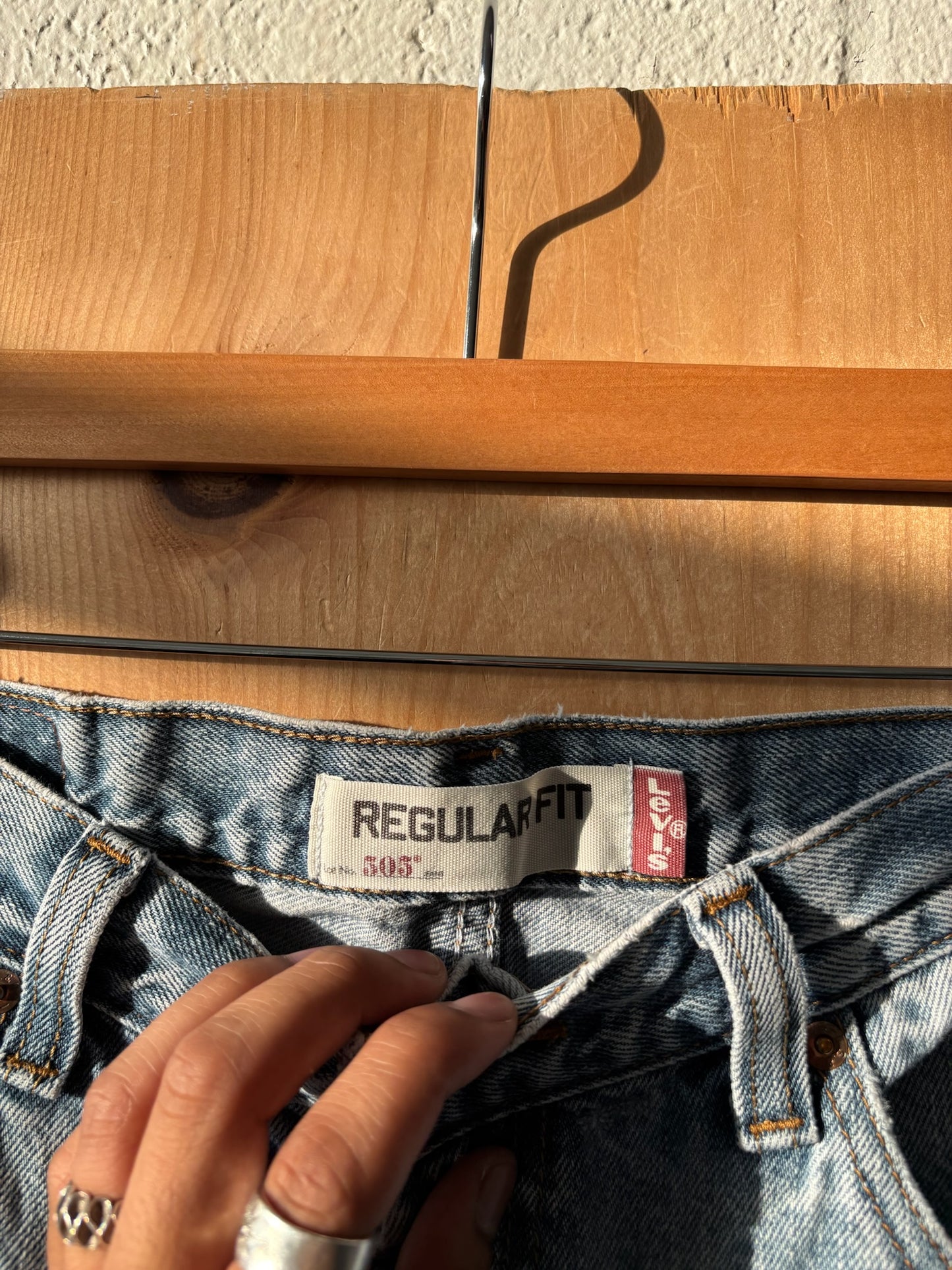 Levi’s 505 Jeans : 32” W