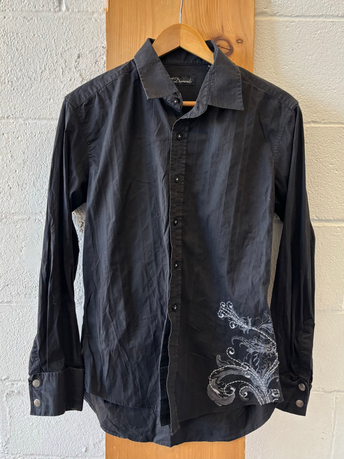 7 Diamonds Embroidered Black Button Up : M