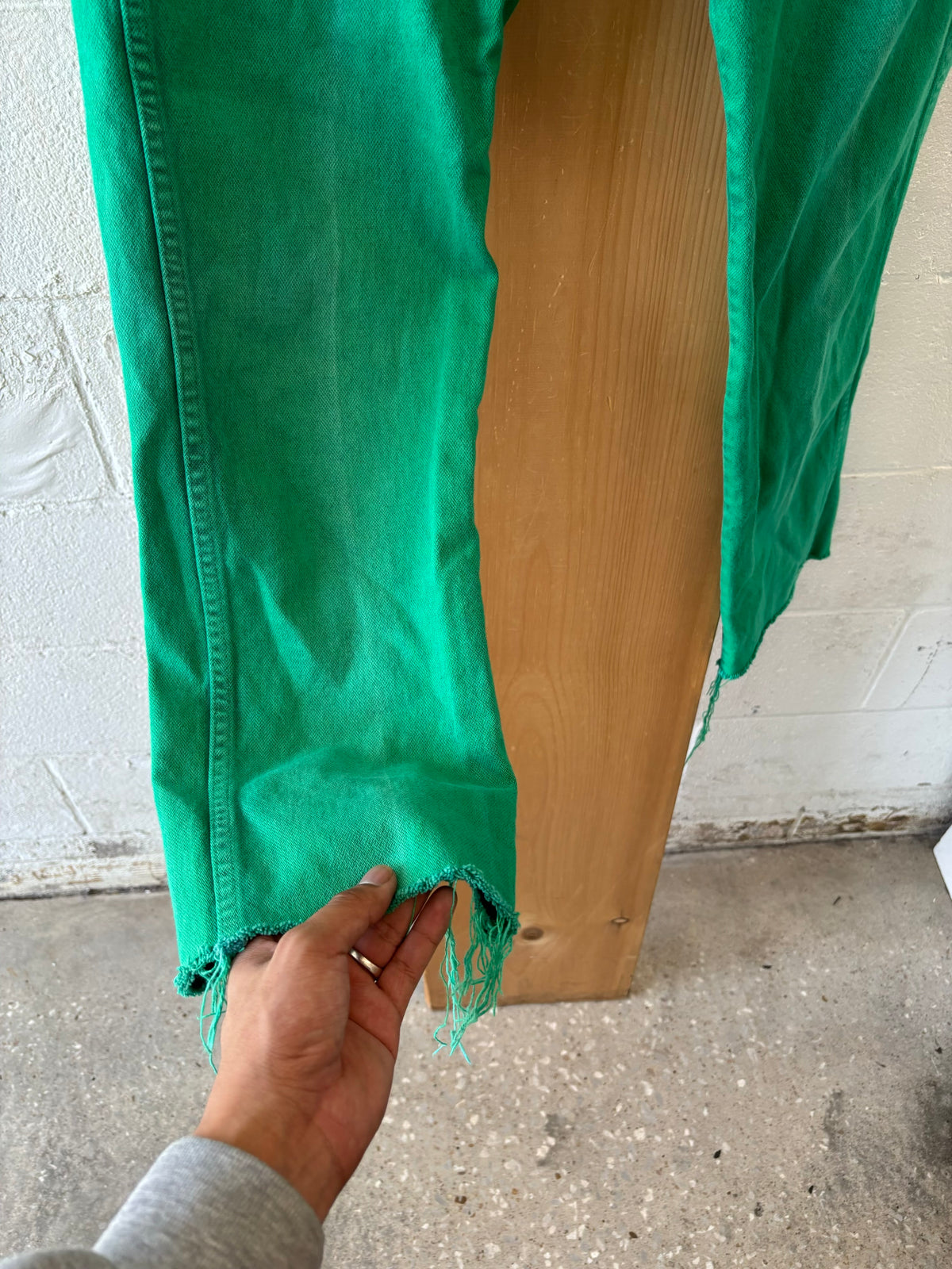 Vtg 80s Bright Green Wrangler Cowboy Cut Jeans : 30” W