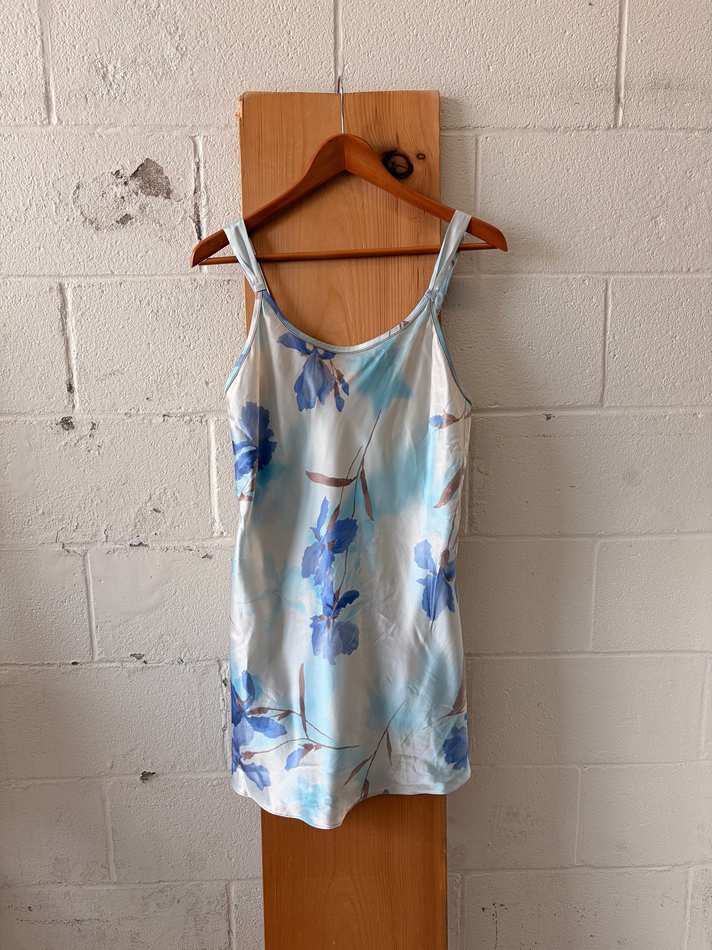 Floral Blue Slip : M