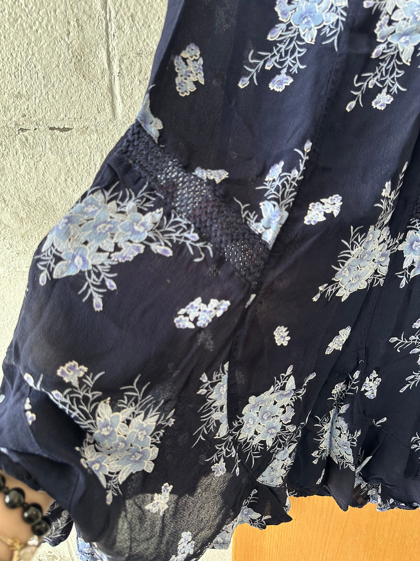 Vtg Blue Floral Midi Skirt : M