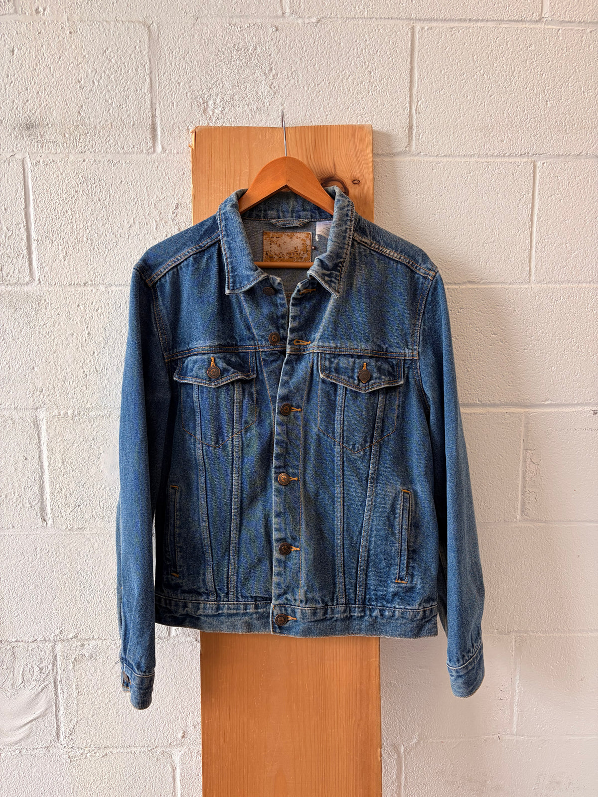 Classic Denim Trucker Jacket : M