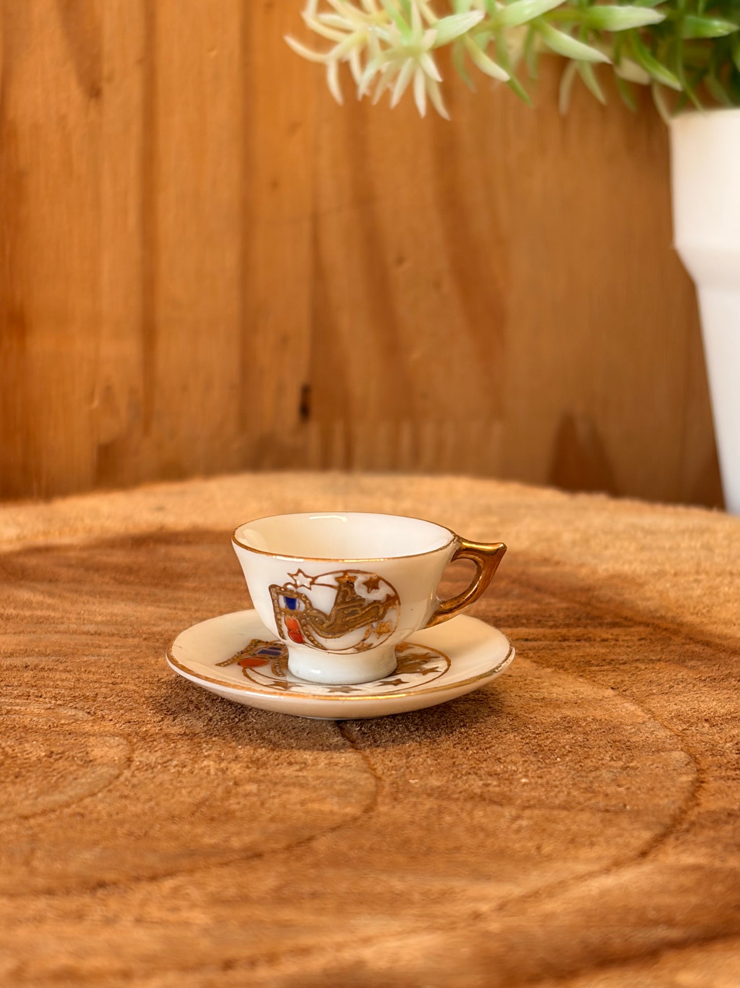 Vtg Tiny Japan Teacup (Local Pick Up Only)