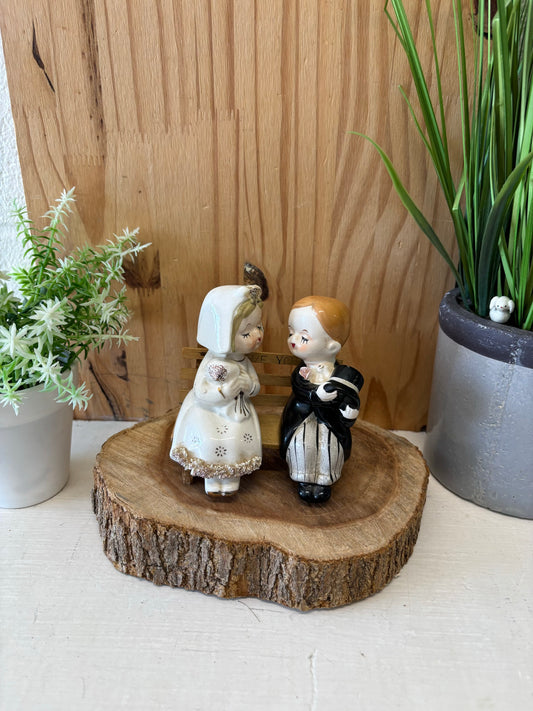 Vtg MCM Ceramic Bride & Groom Salt & Pepper Shakers (Local Pickup Only)