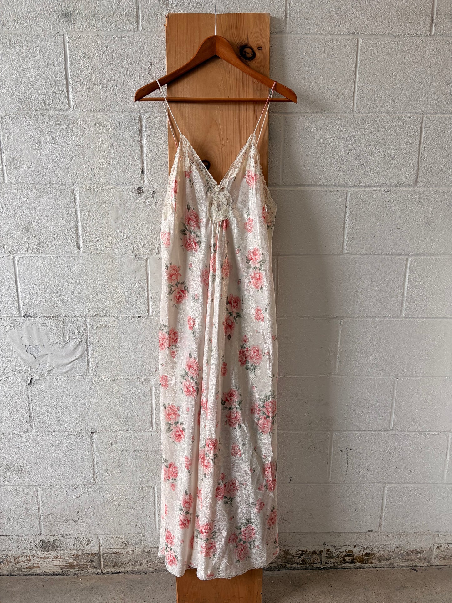 Vtg Long Floral Nightgown : L