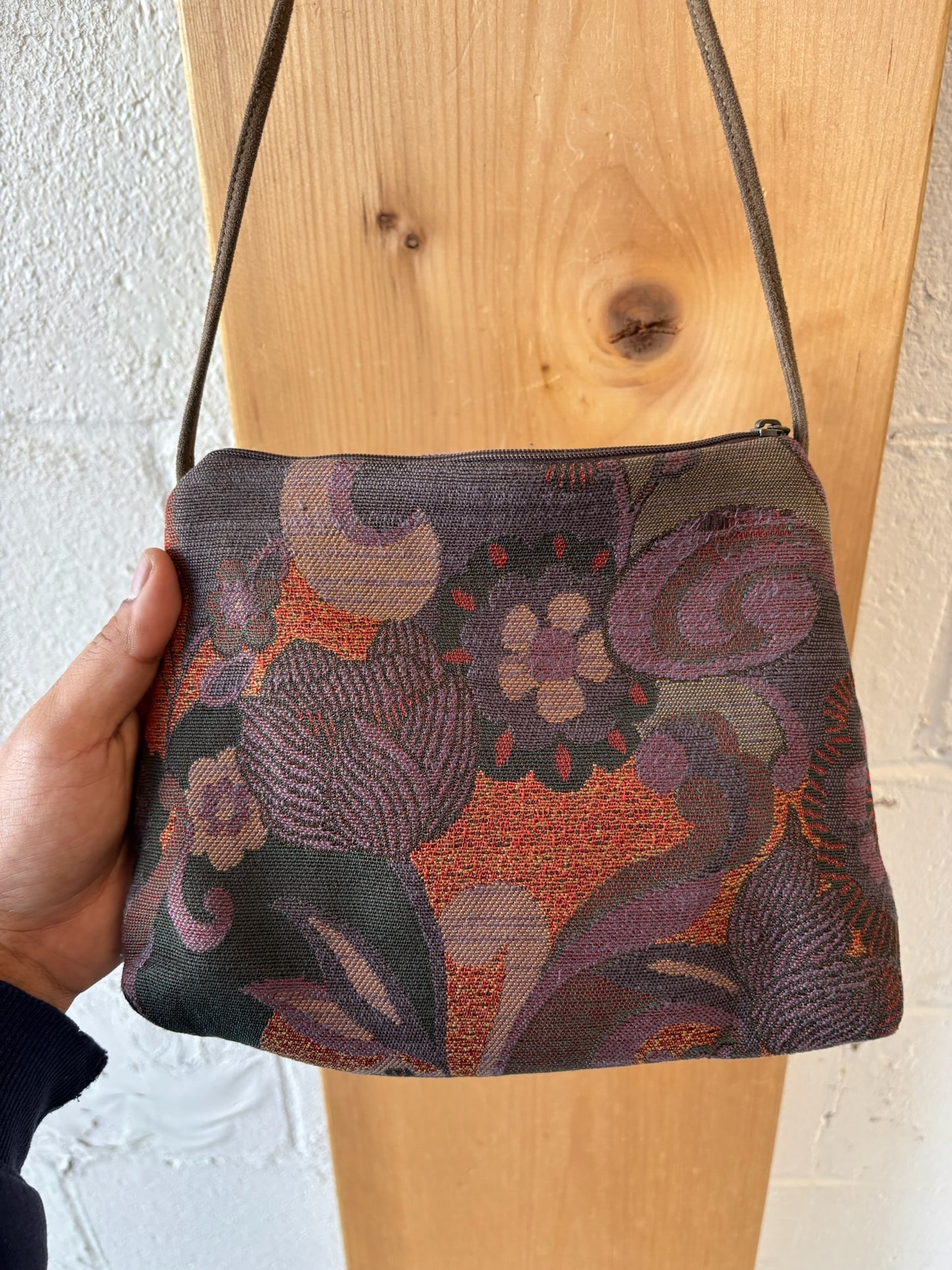Vtg Tapestry Bag