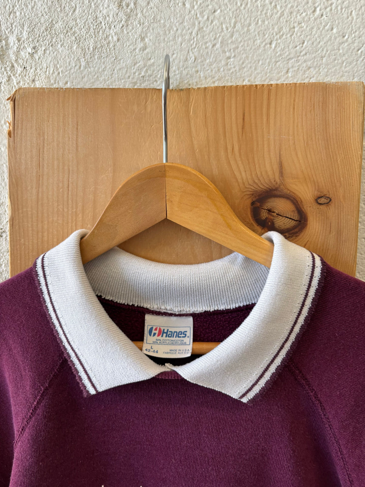 Vtg Maroon Collared Crew : L