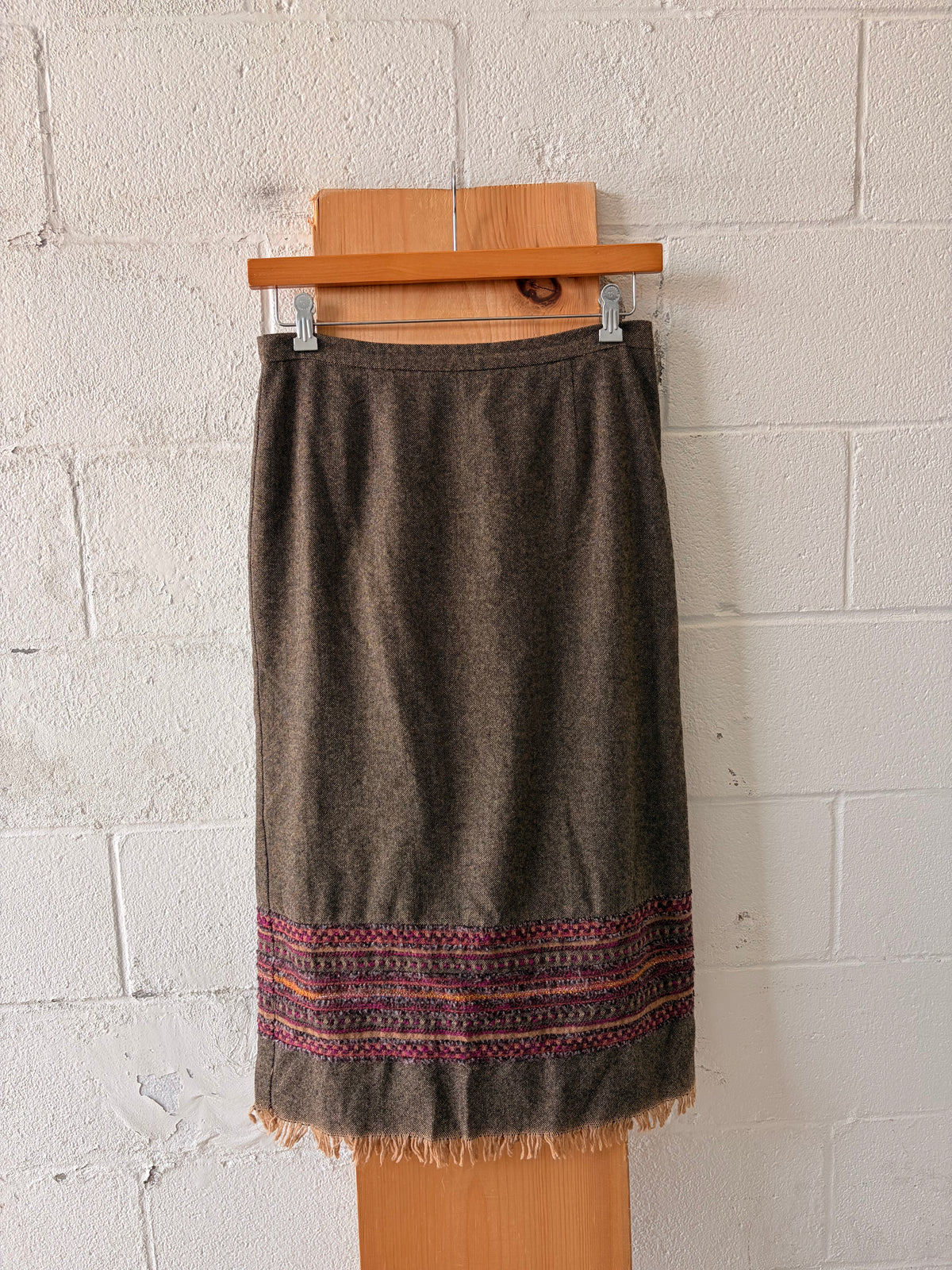 Vtg Brown Embroidered Fringe Skirt : 32”W