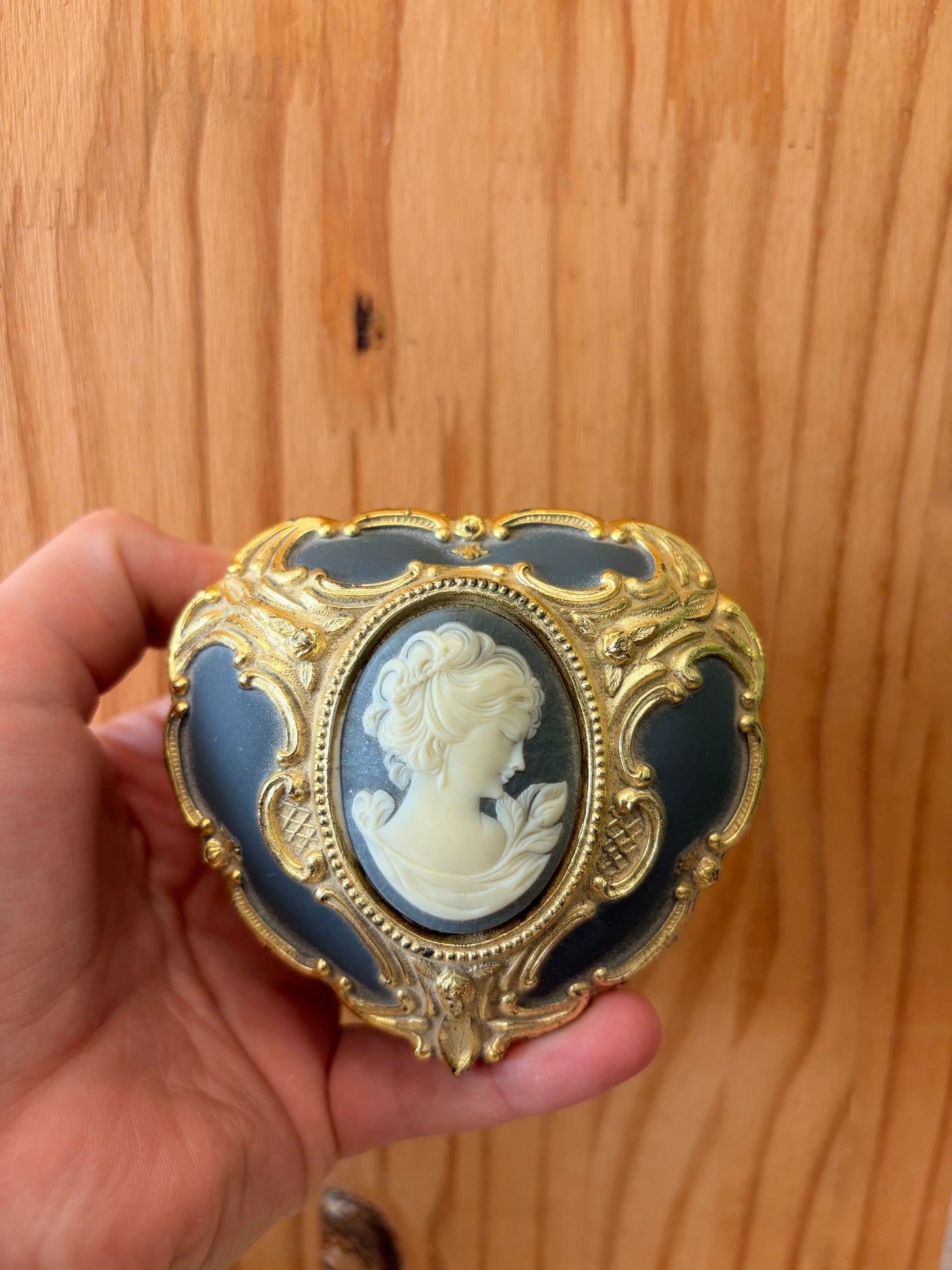 Heart Shaped Cameo Trinket Box (Local Pick Up Only)