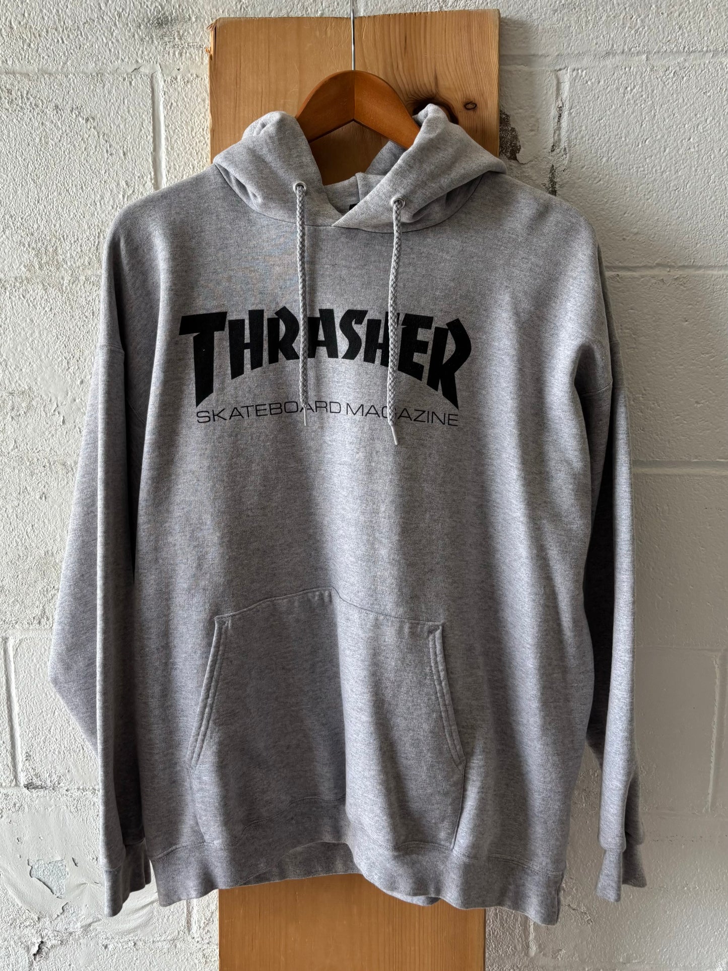Gray Thrasher Hoodie : L
