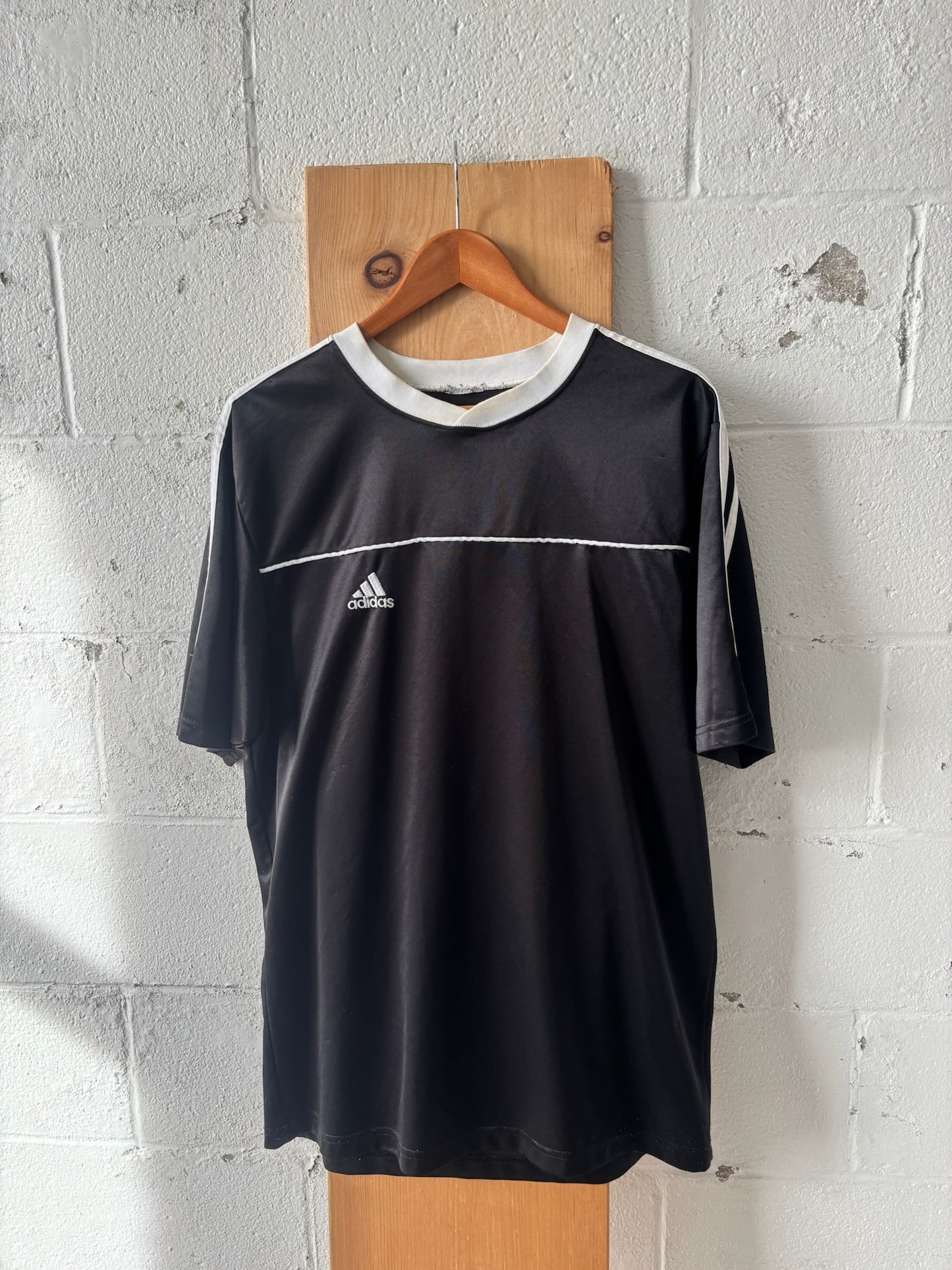 Vtg Adidas Shirt : M/L