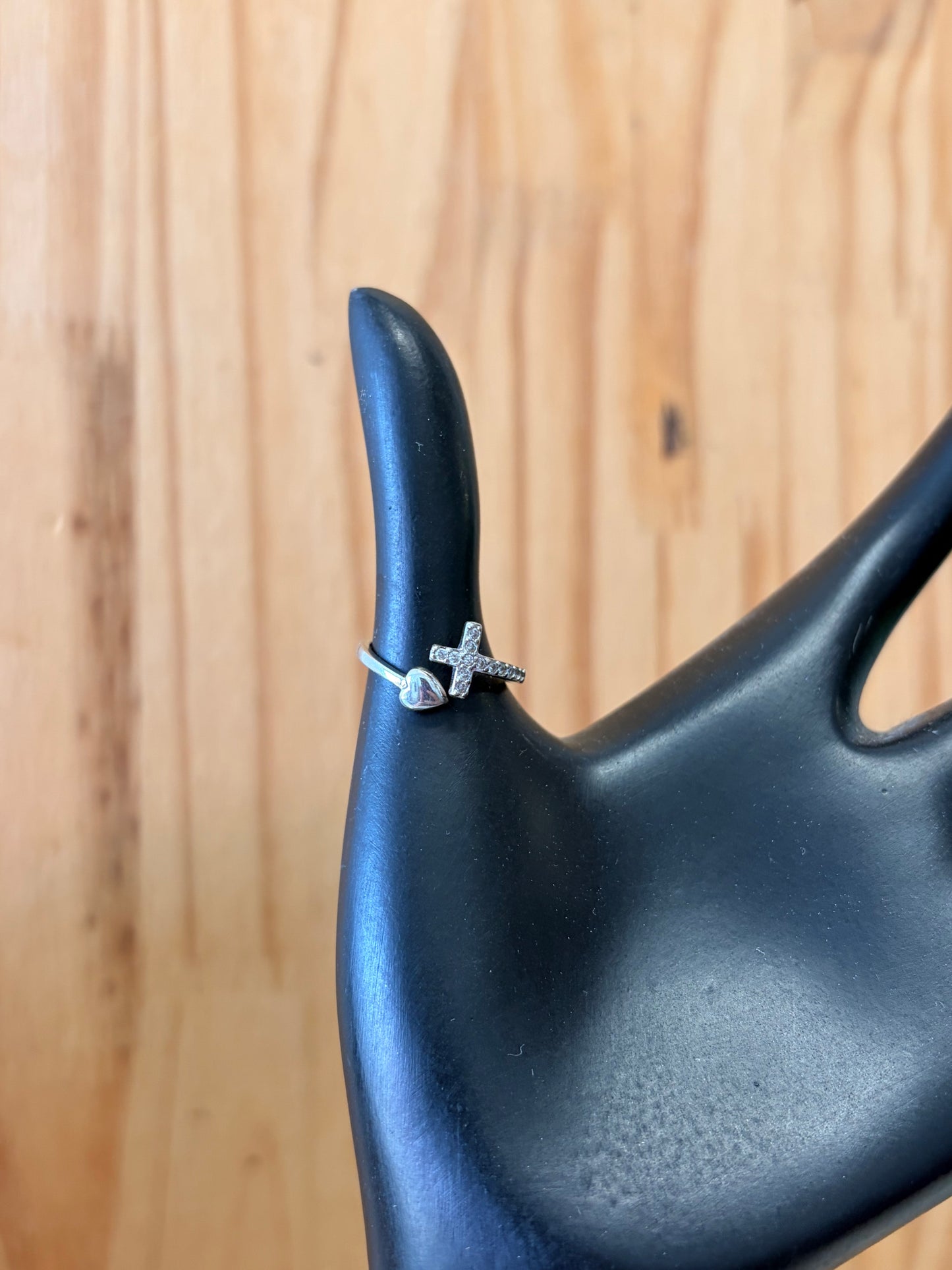 925 Heart & Cross Ring : Size 4.5