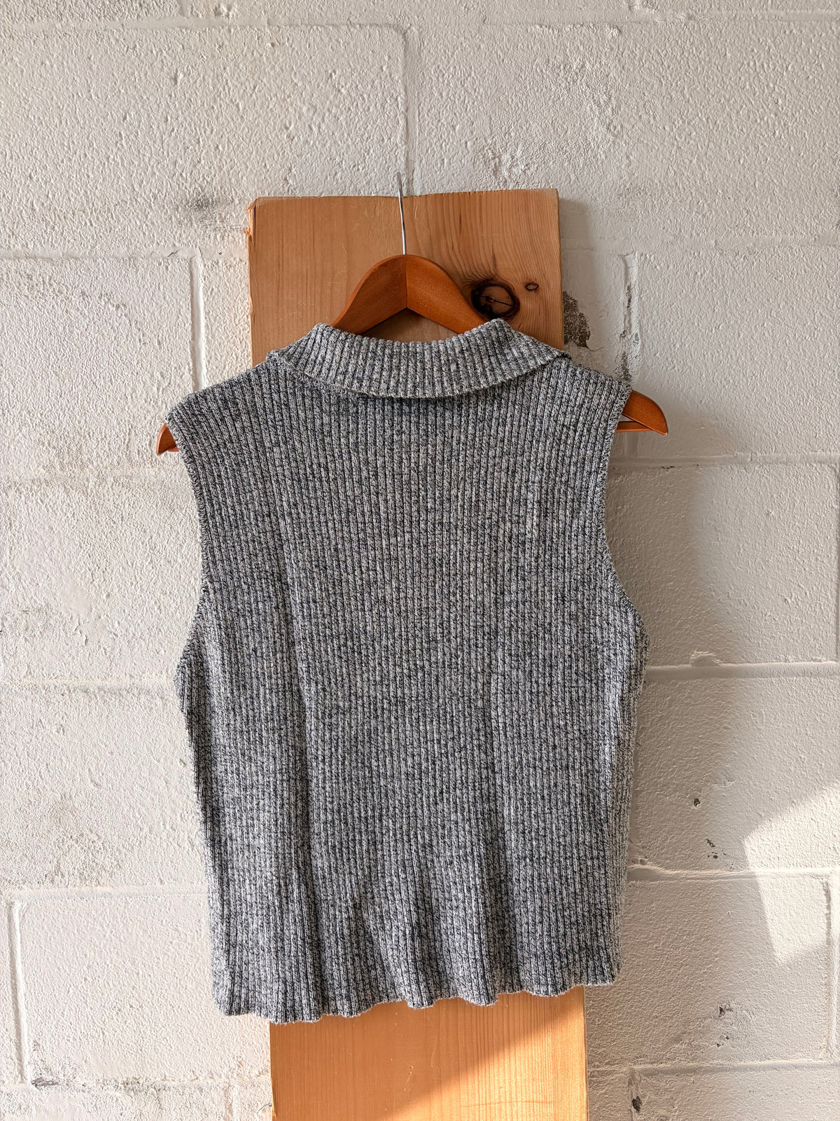 Collared Ribbed Gray Tank : L