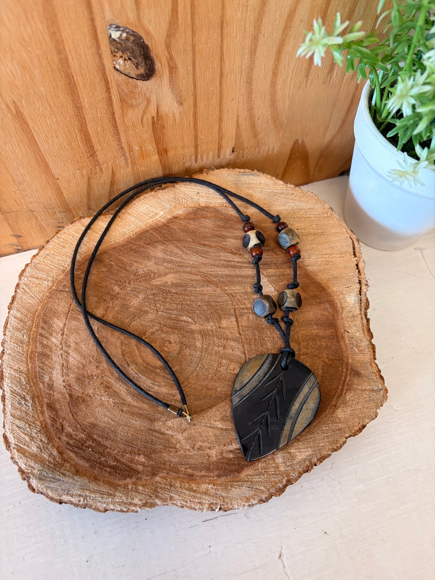 Boho Leaf Cord Necklace
