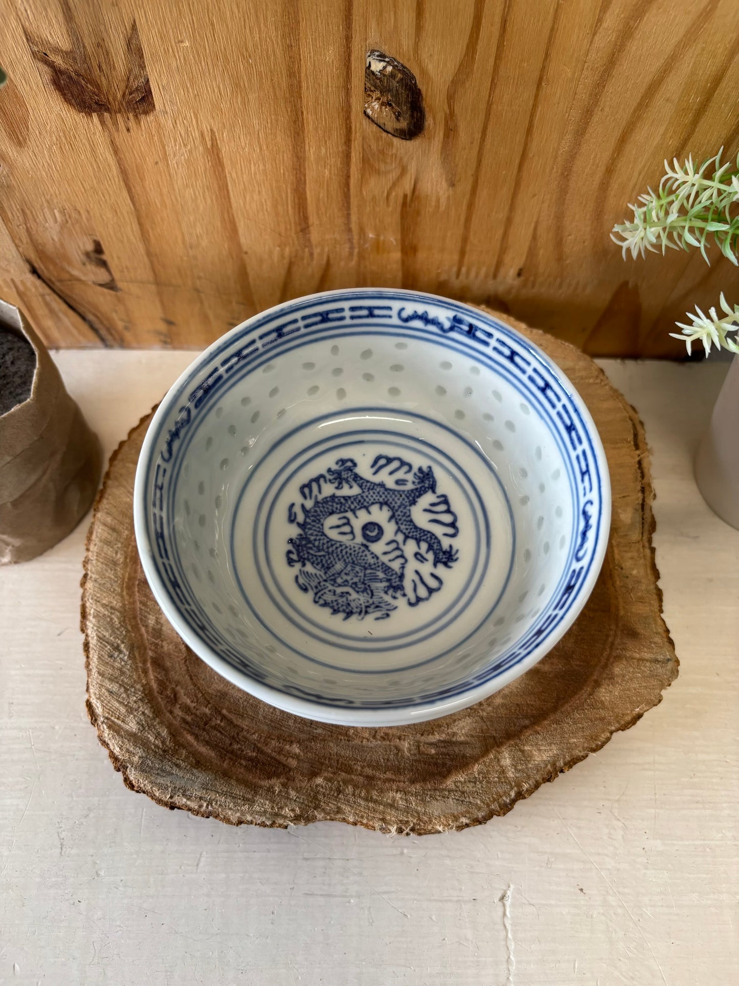 Vtg Pair of Small Chinese Porcelain Bowls (Local Pickup Only)