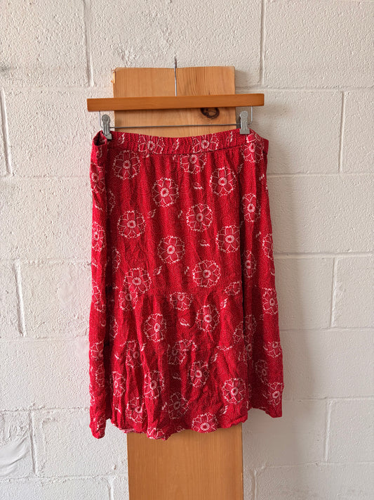 Red & White Floral Skirt : 1X