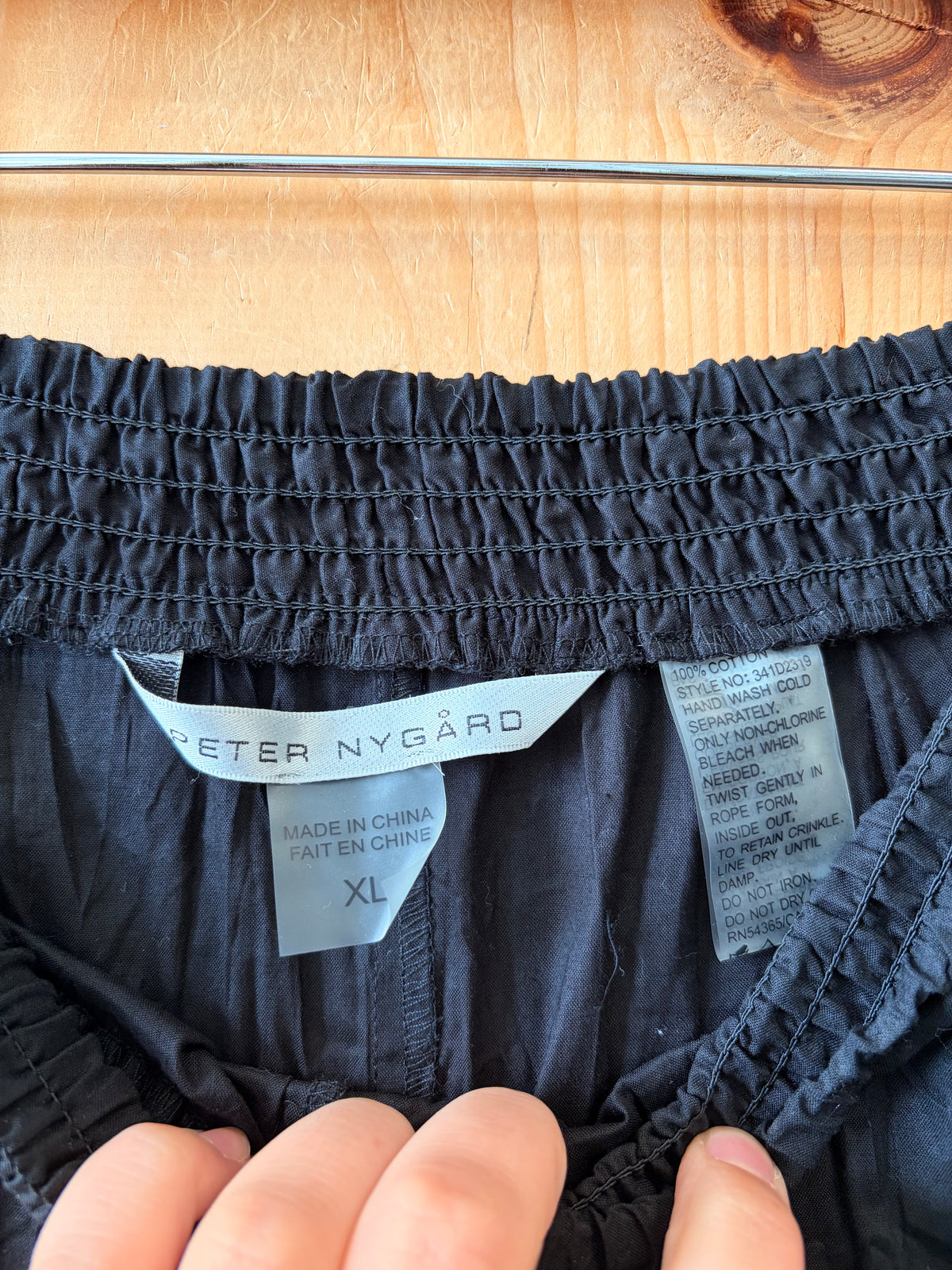 Classic Black Crinkle Skirt : XL