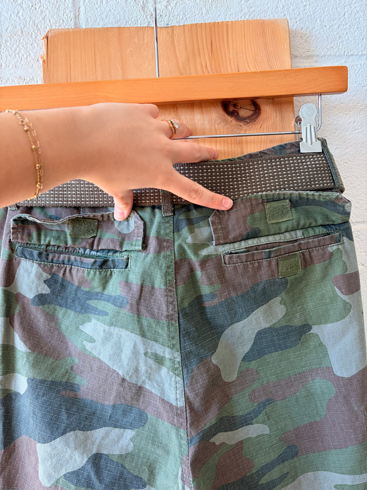 Belted Camo Cargo Shorts : 29