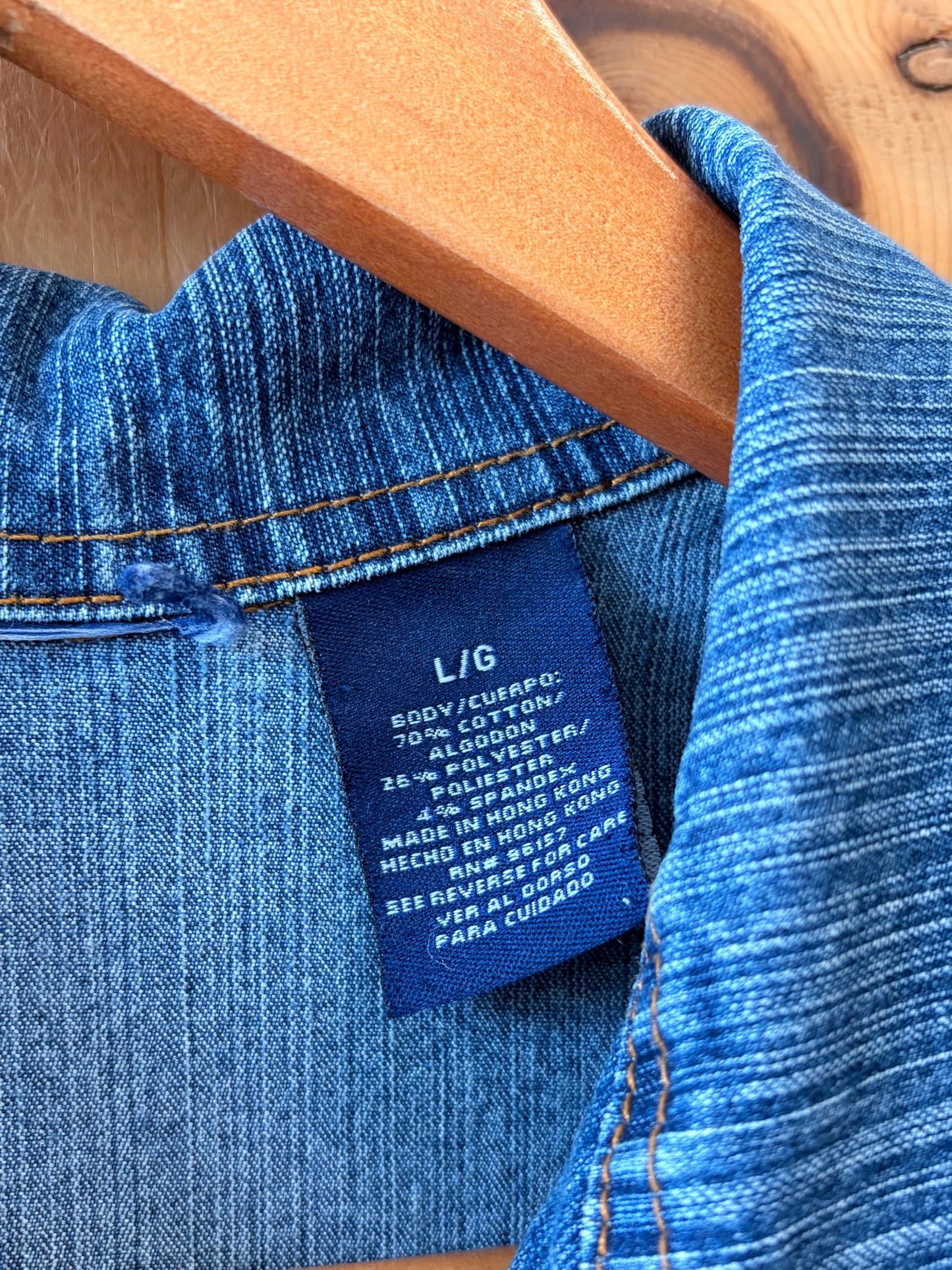 Zip Up Denim Jacket : M/L