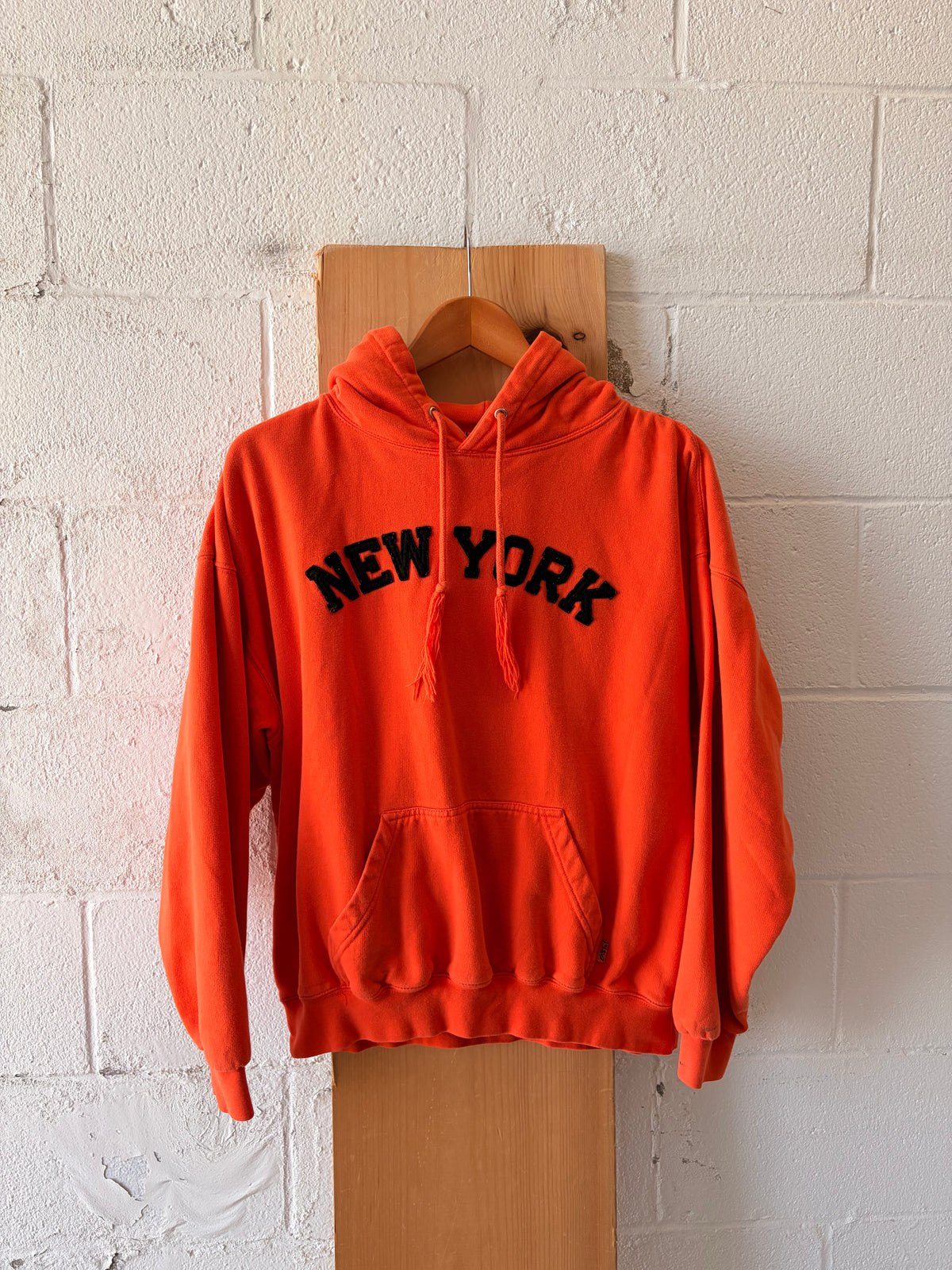Orange New York Hoodie : XL