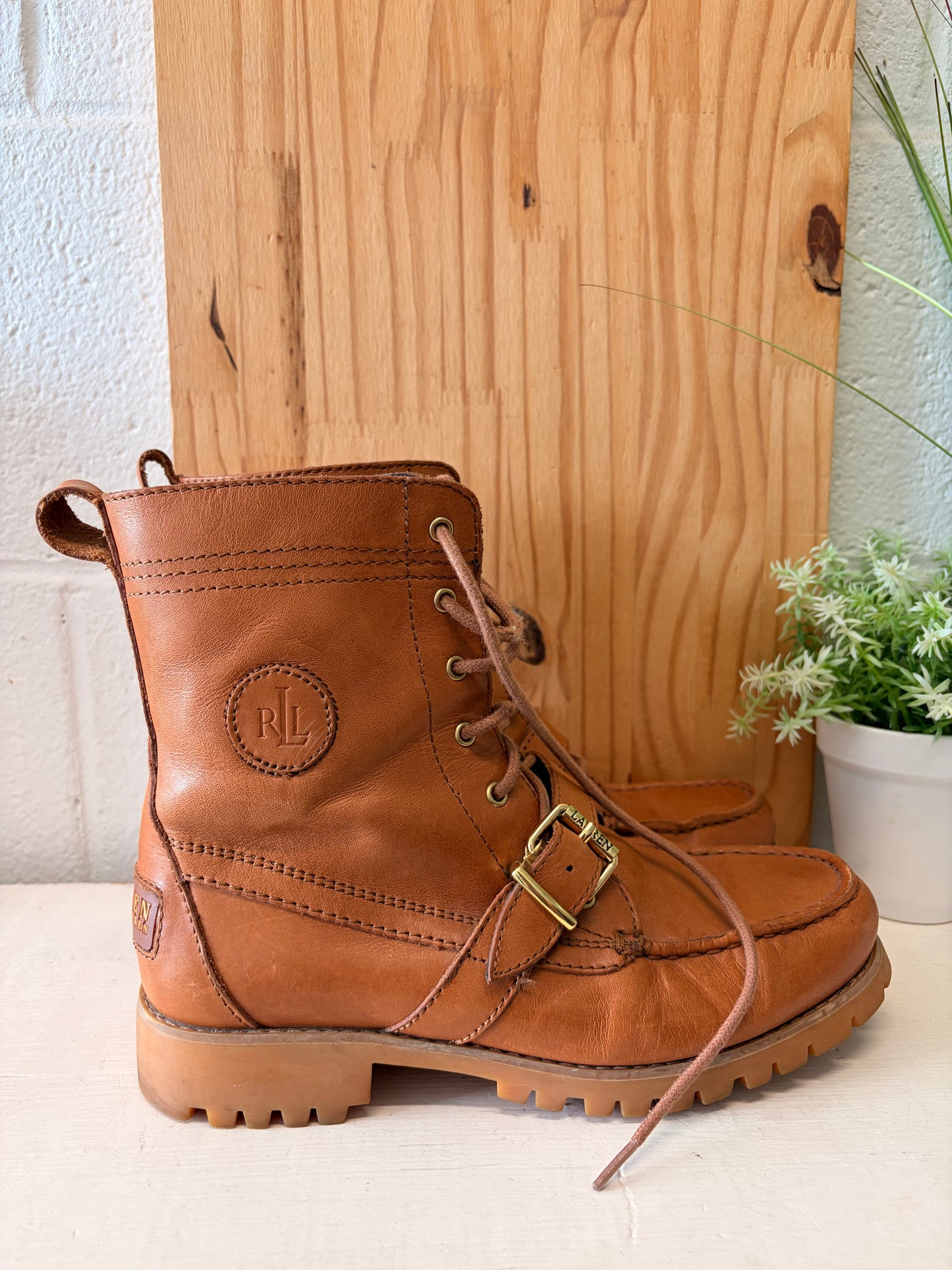 Brown Ralph Lauren Boots : Size 7.5