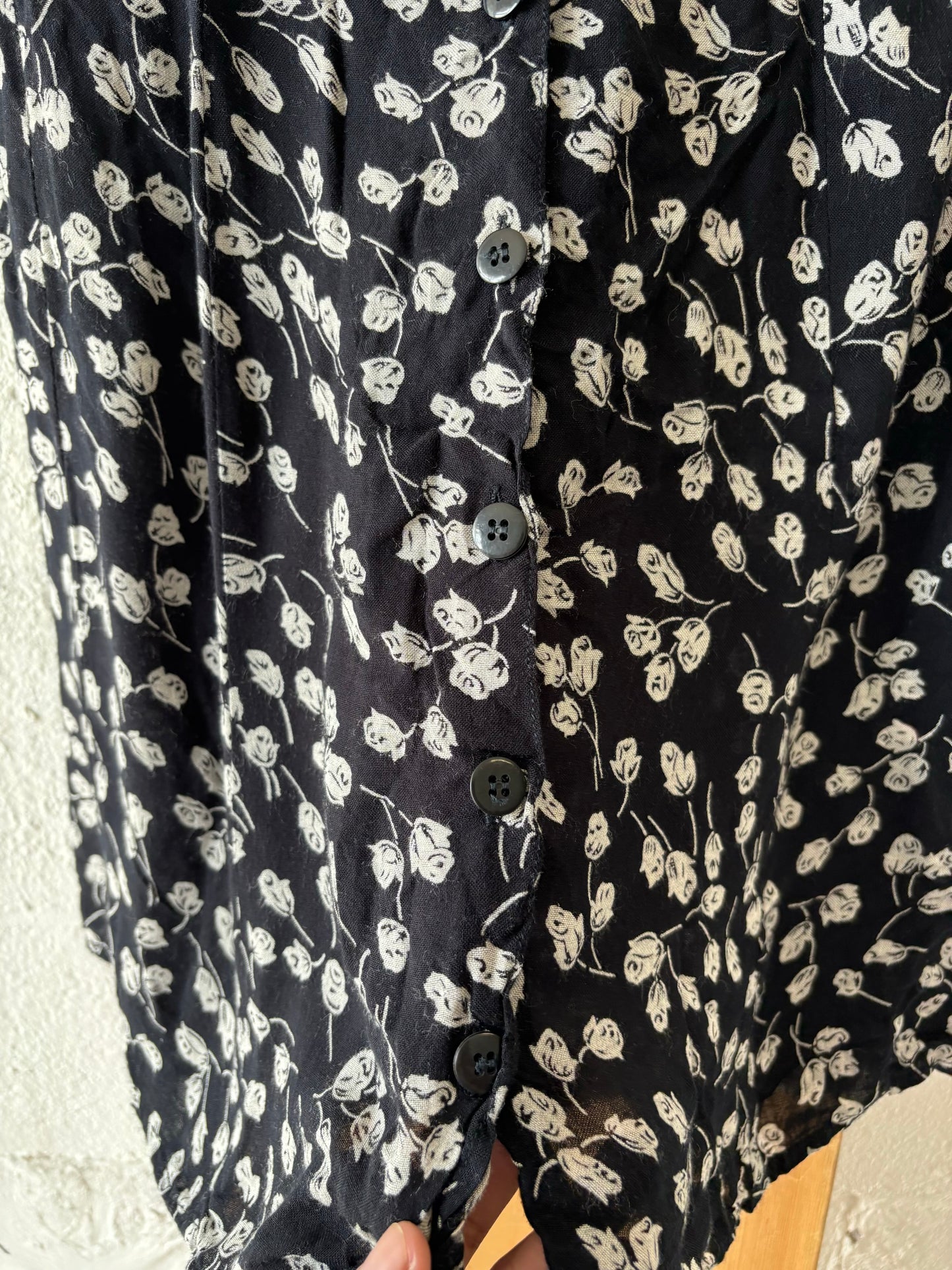 B&W Floral Button Front Skirt : 2X