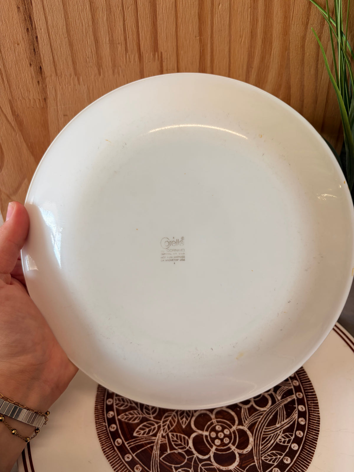 Pair of Corelle Brown Floral Plates (Local Pick Up Only)
