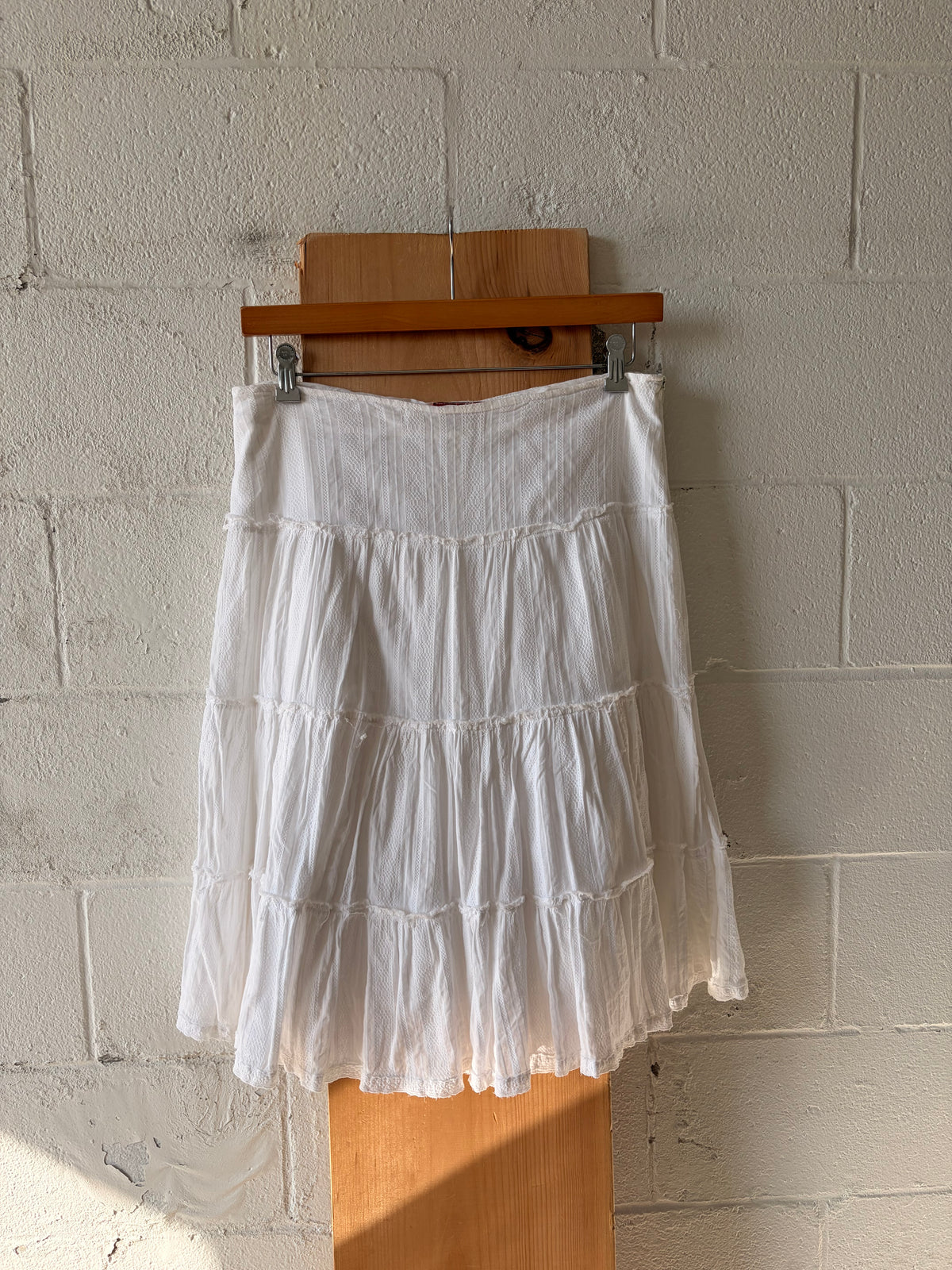 Classic Tiered White Skirt : 11/12