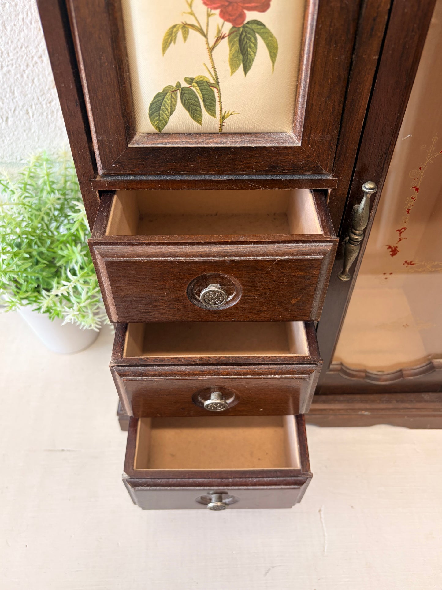 Vtg Floral Detailed Wooden Jewelry Armoire (Local Pick Up Only - As Is)