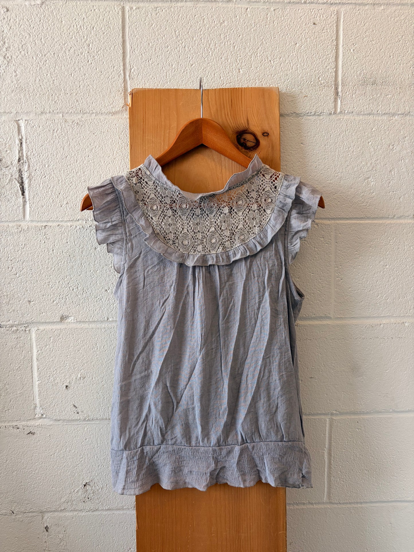 Ruffled Lace Blouse : M
