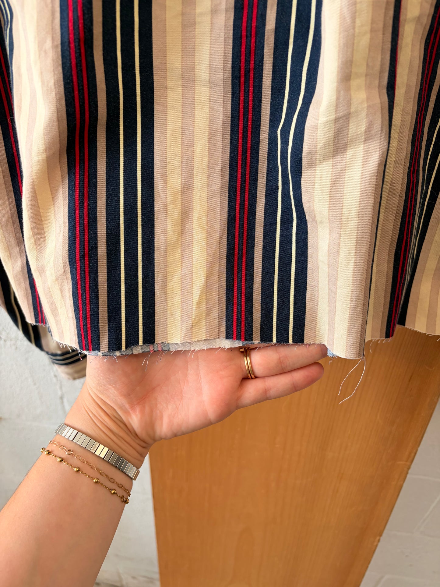Cropped Striped Button Up : M