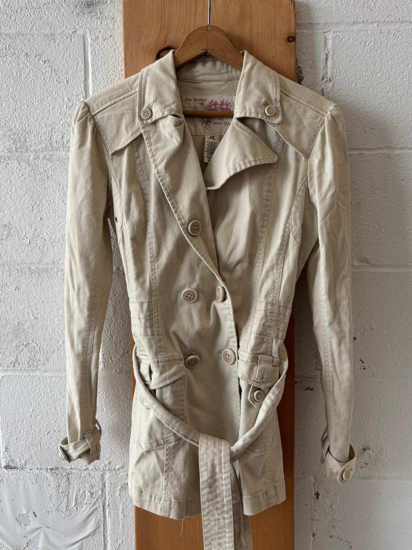 Beige Belted Trench : M