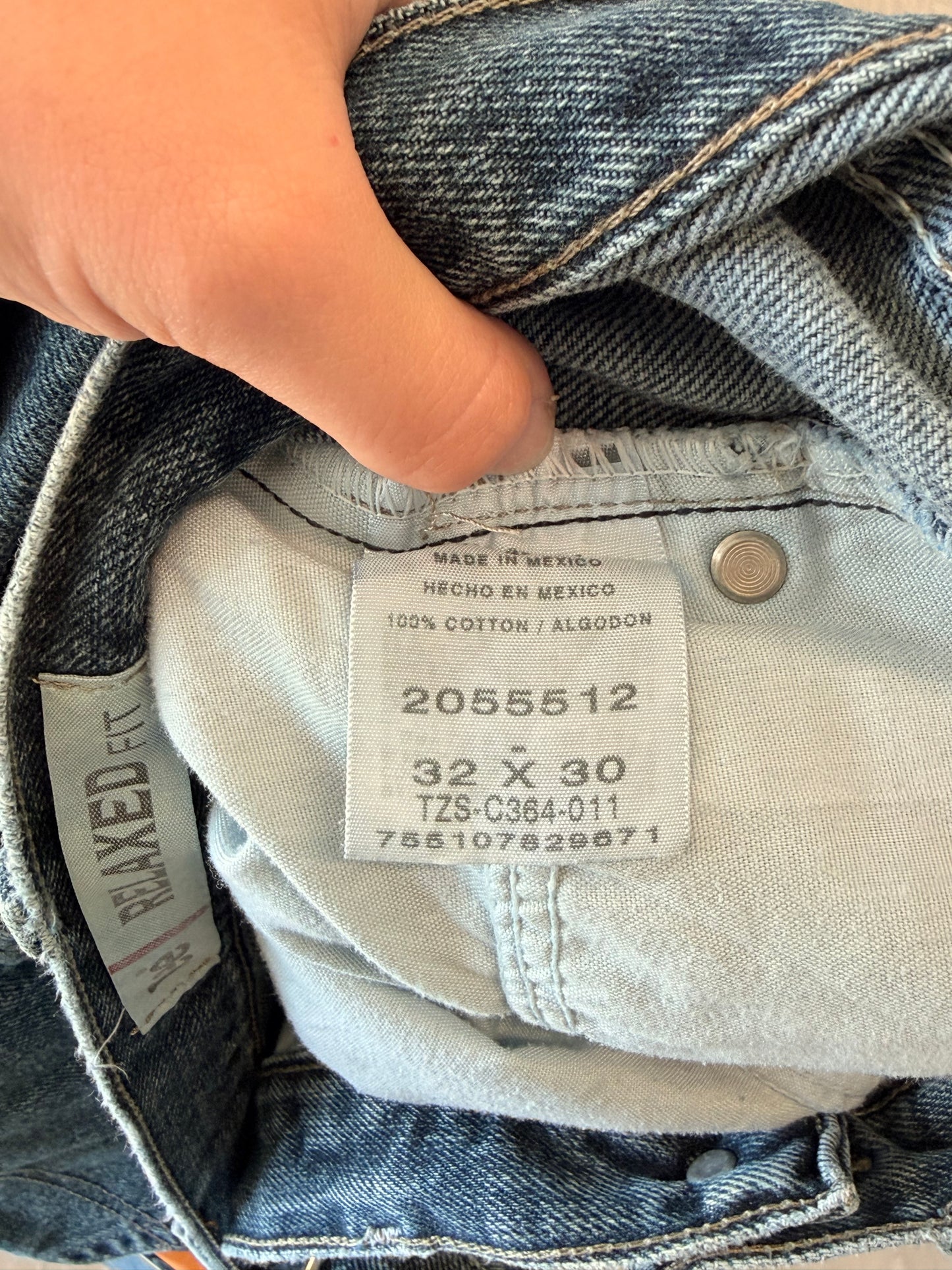 Classic Dark Wash Lee Jeans : 32x30