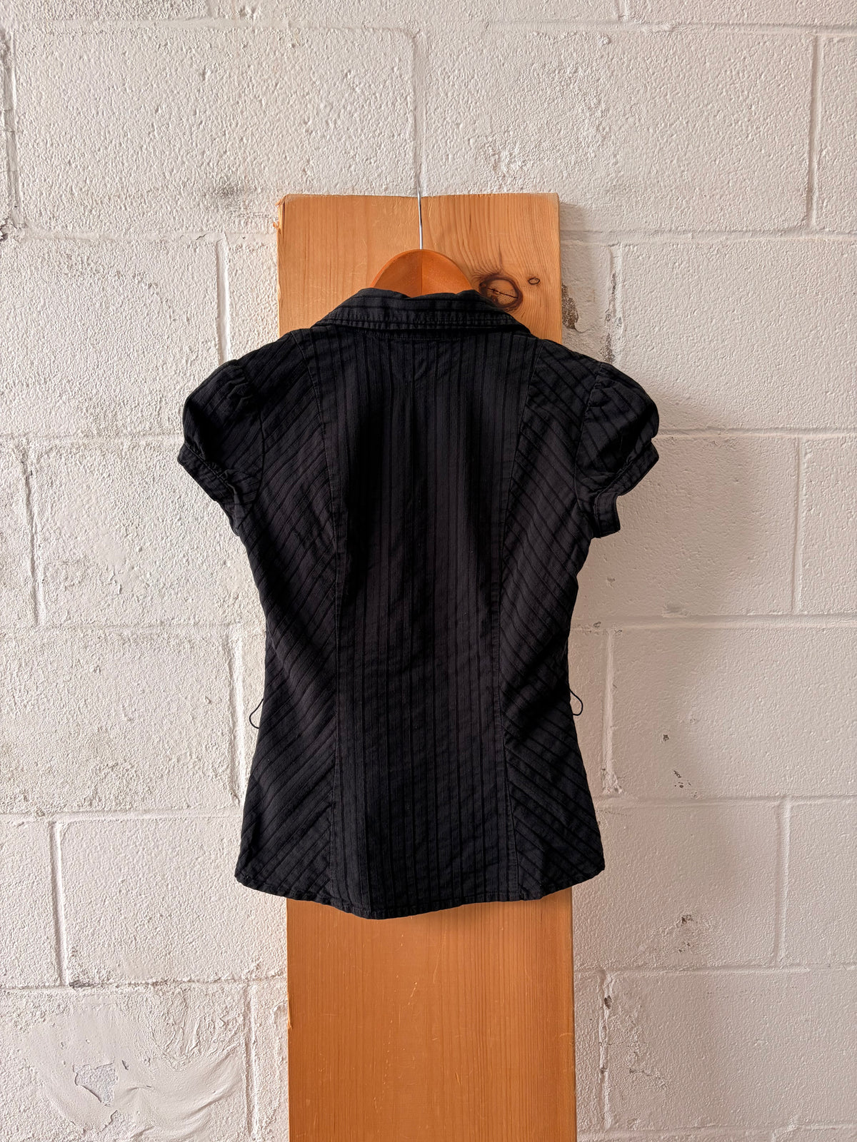 Ruffled Black Short Sleeve Top : S