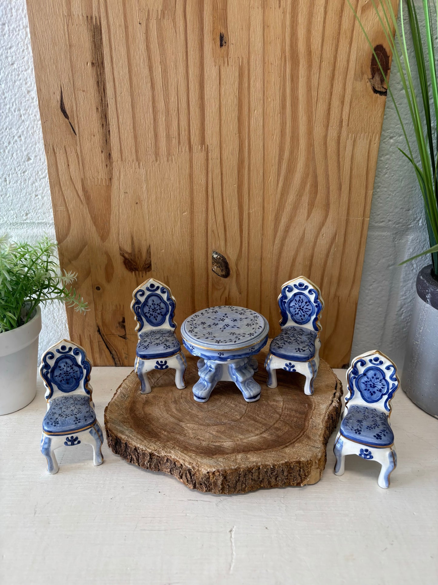 Vtg Tiny Porcelain Dollhouse Table Set (Local Pickup Only)