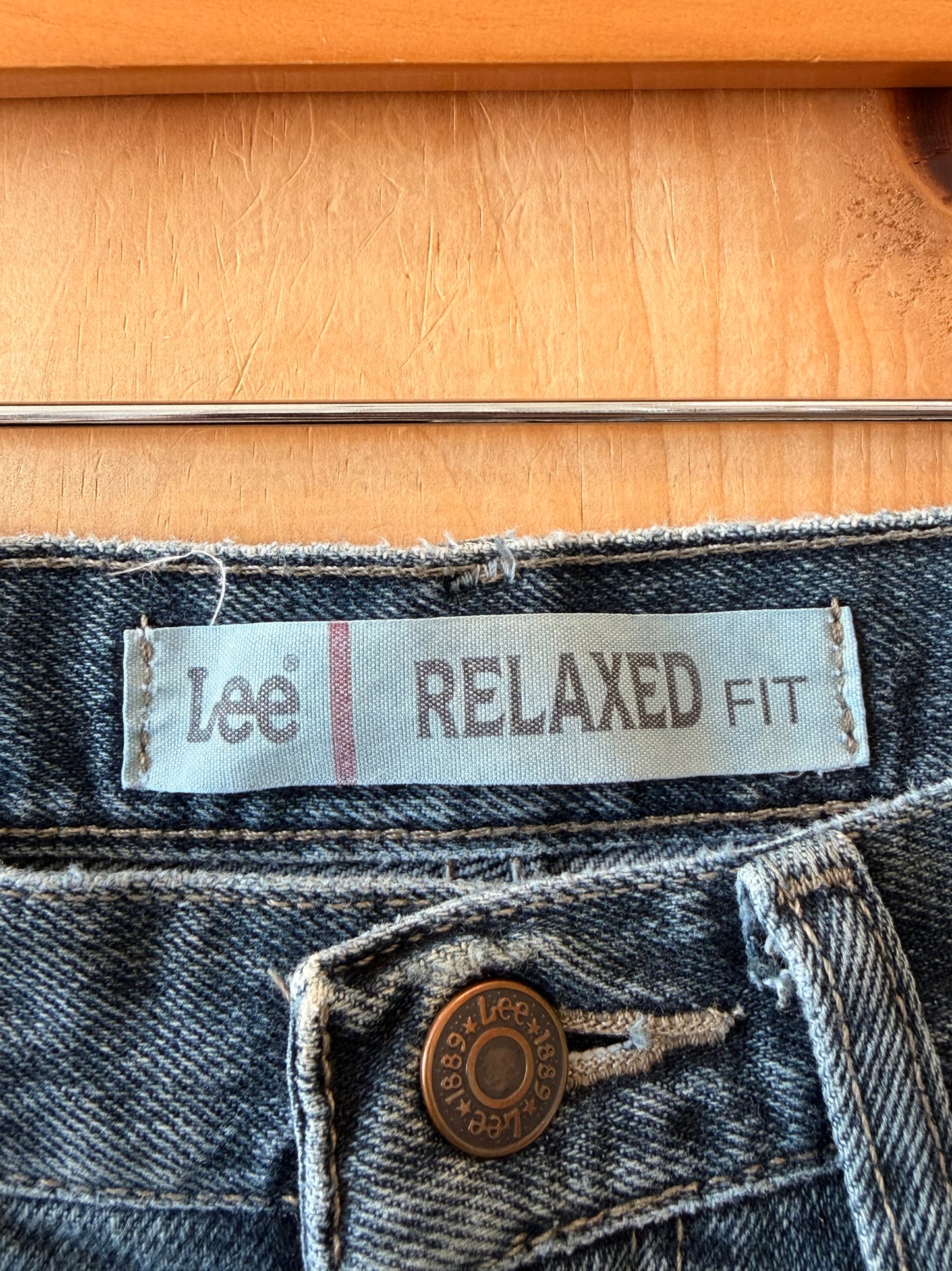 Classic Dark Wash Lee Jeans : 32x30