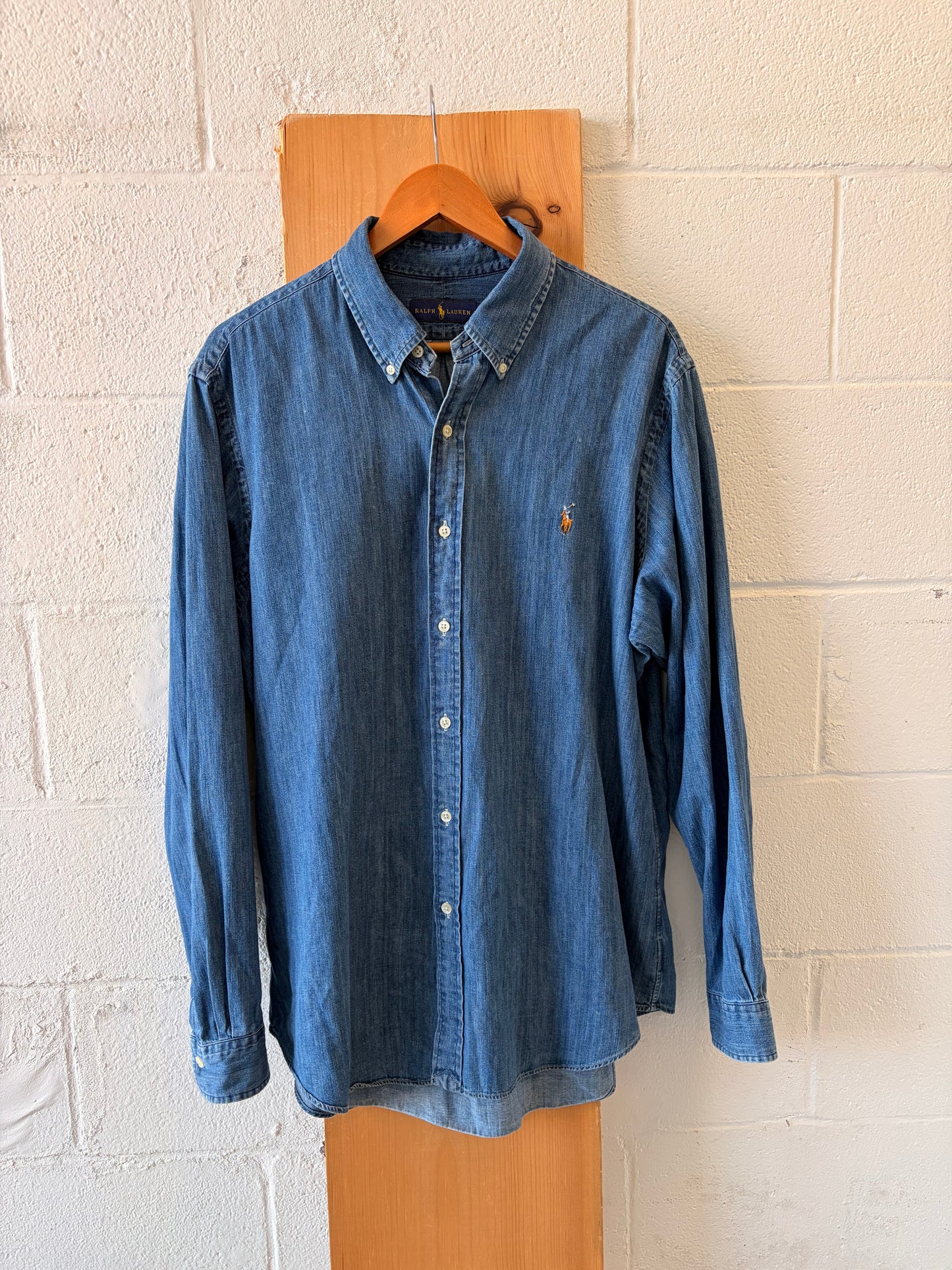 Ralph Lauren Denim Button Down : XL