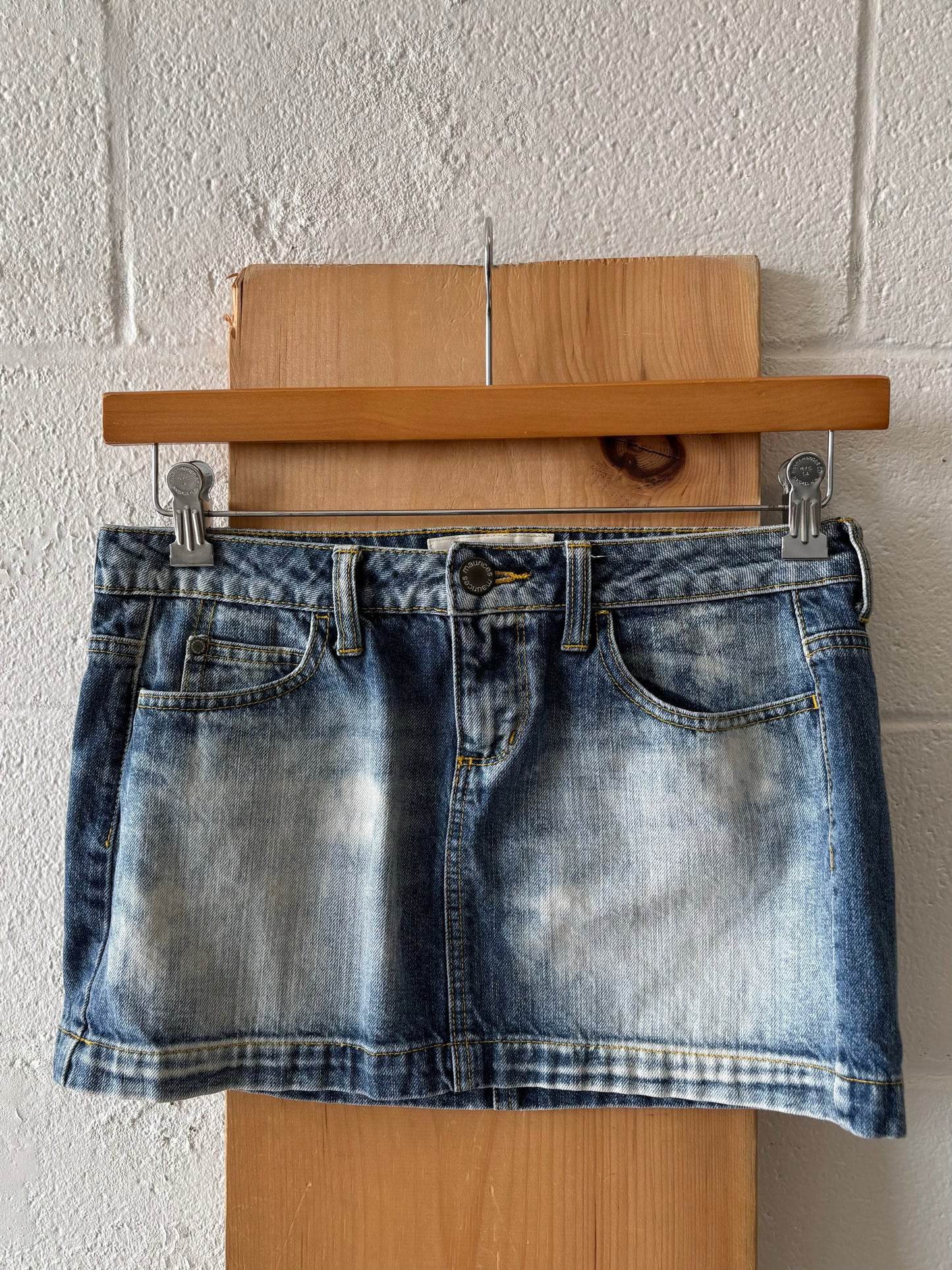 Lightwash Denim Mini Skirt : 3/4
