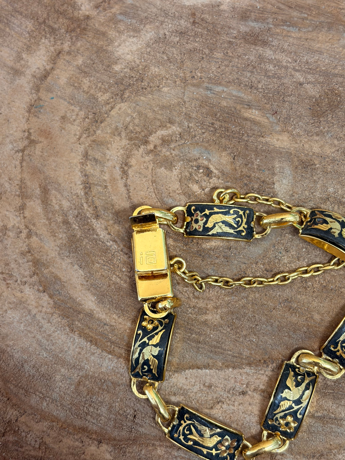 Vtg Damascene Gold Tone Bird Motif Bracelet