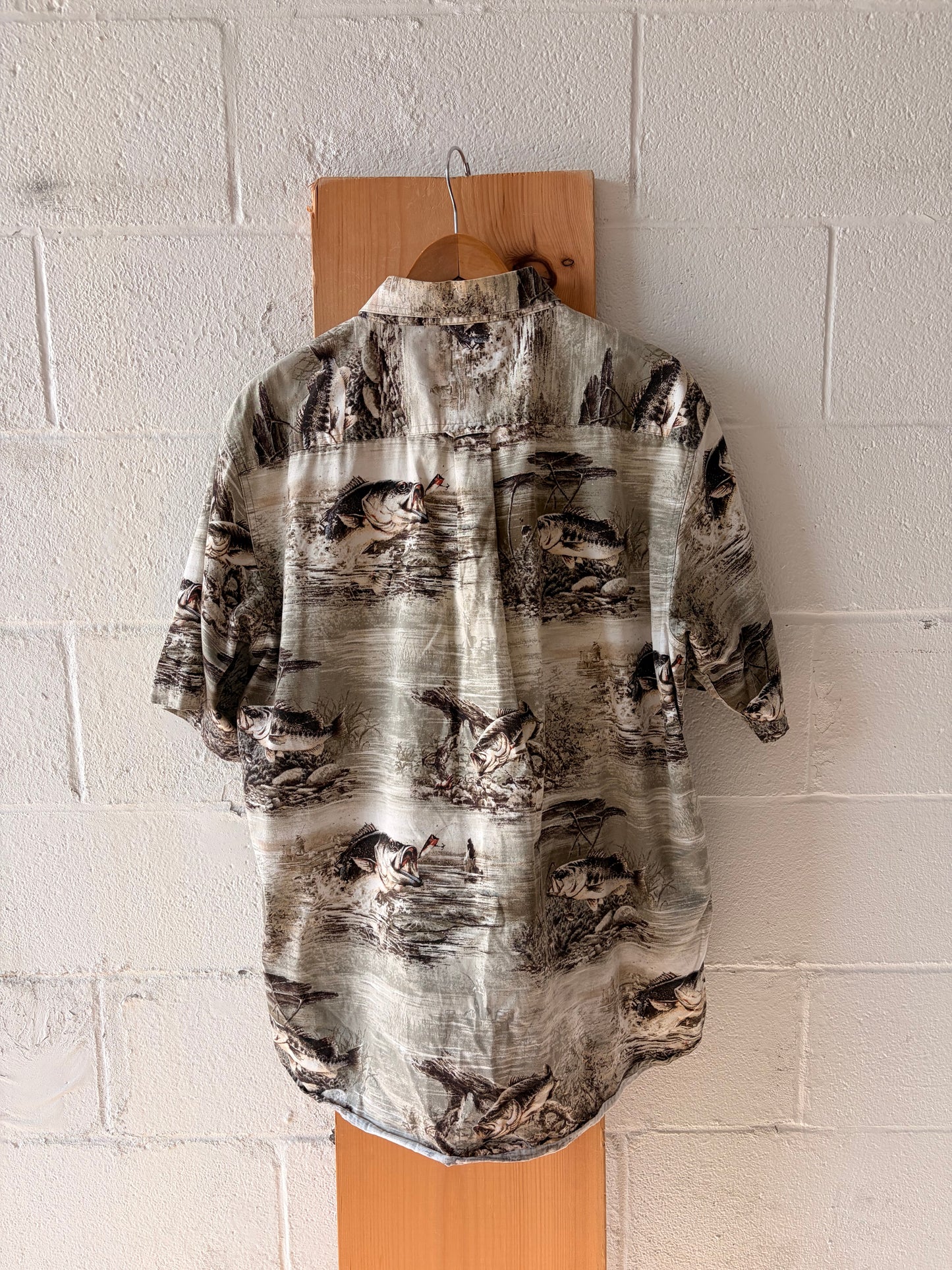 Short Sleeve Fish Patterned Button Up : XL