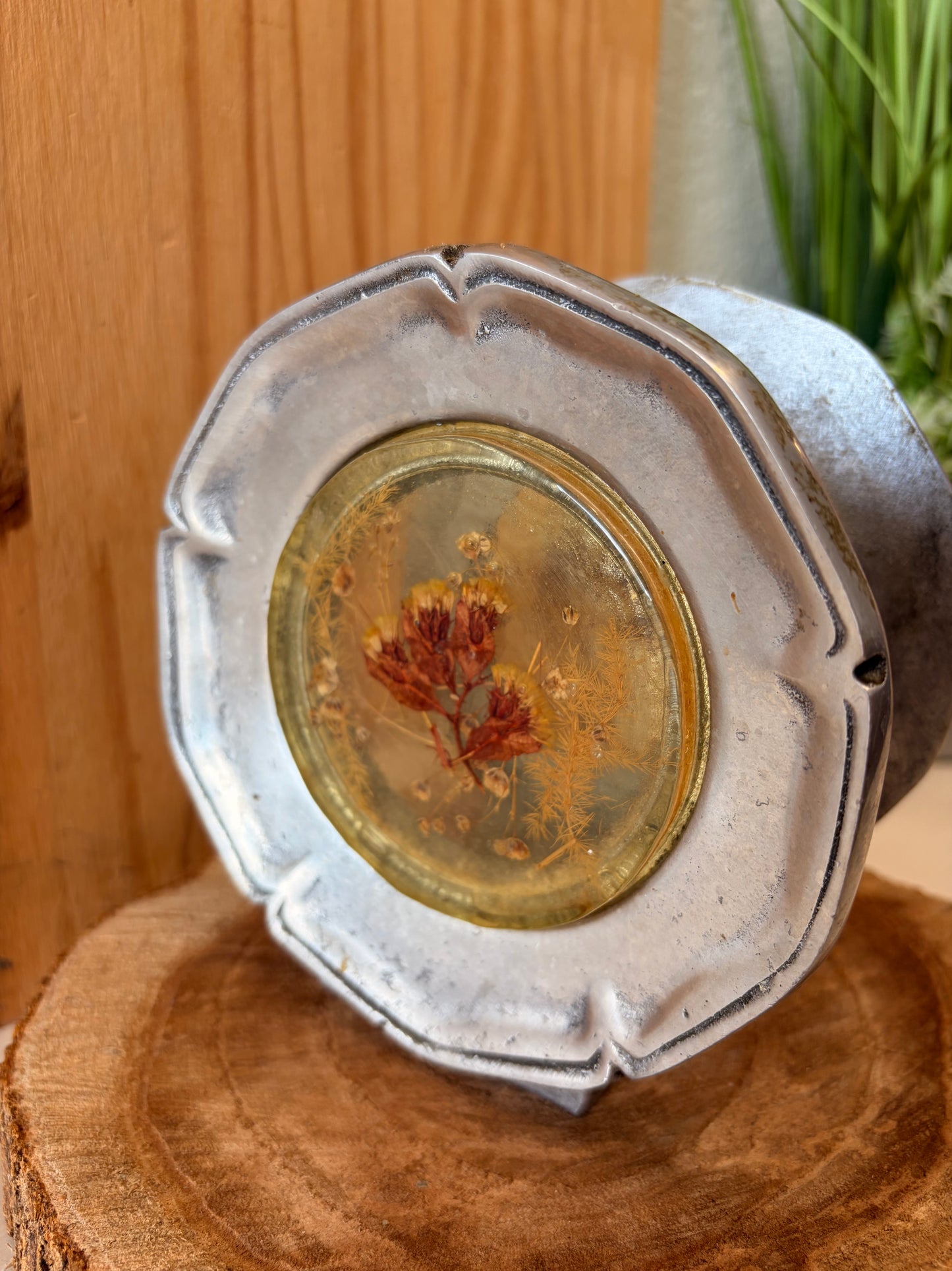 Floral Resin Napkin / Letter Holder (Local Pick Up Only)