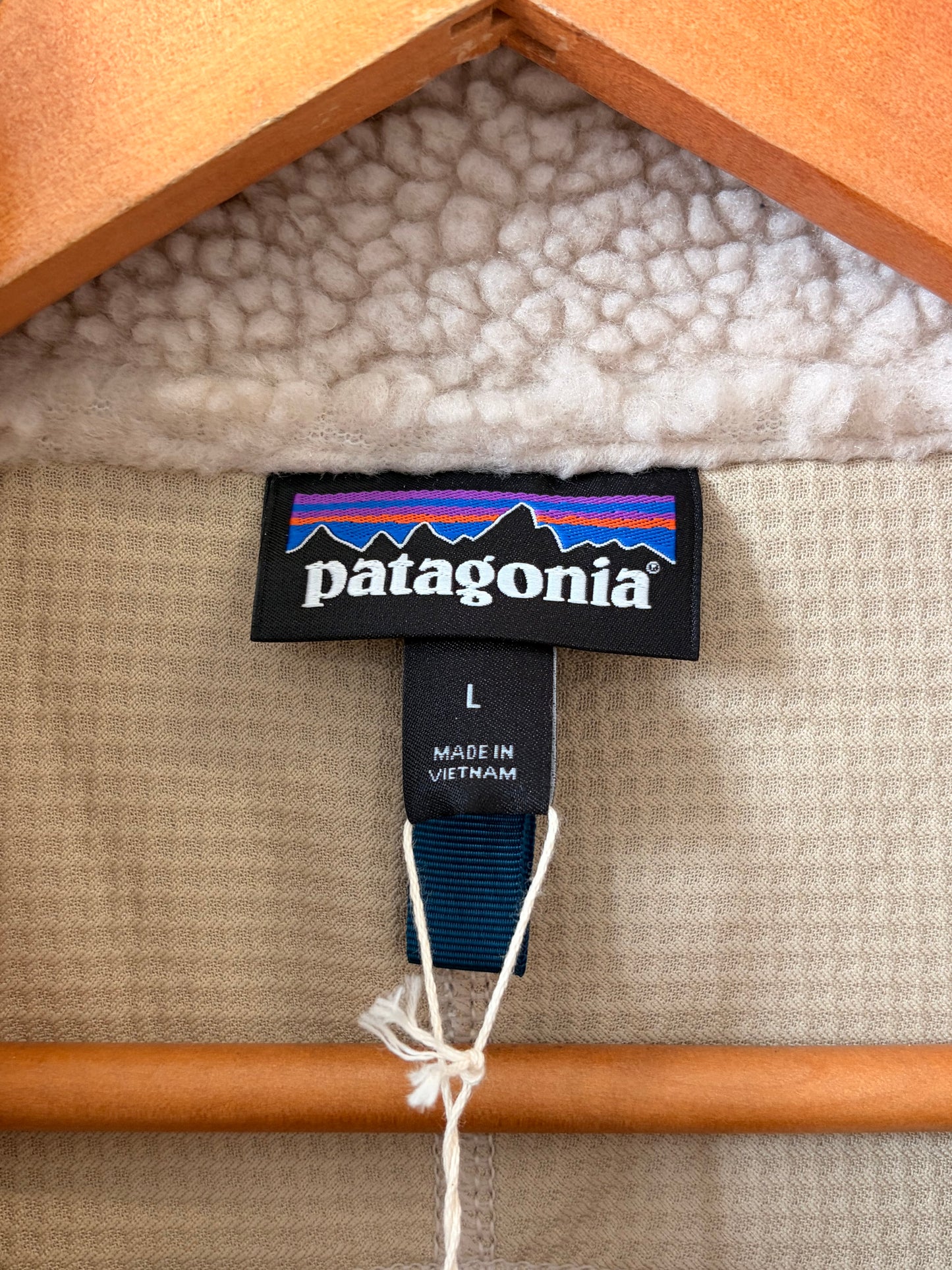NWT Patagonia Sherpa Vest : L