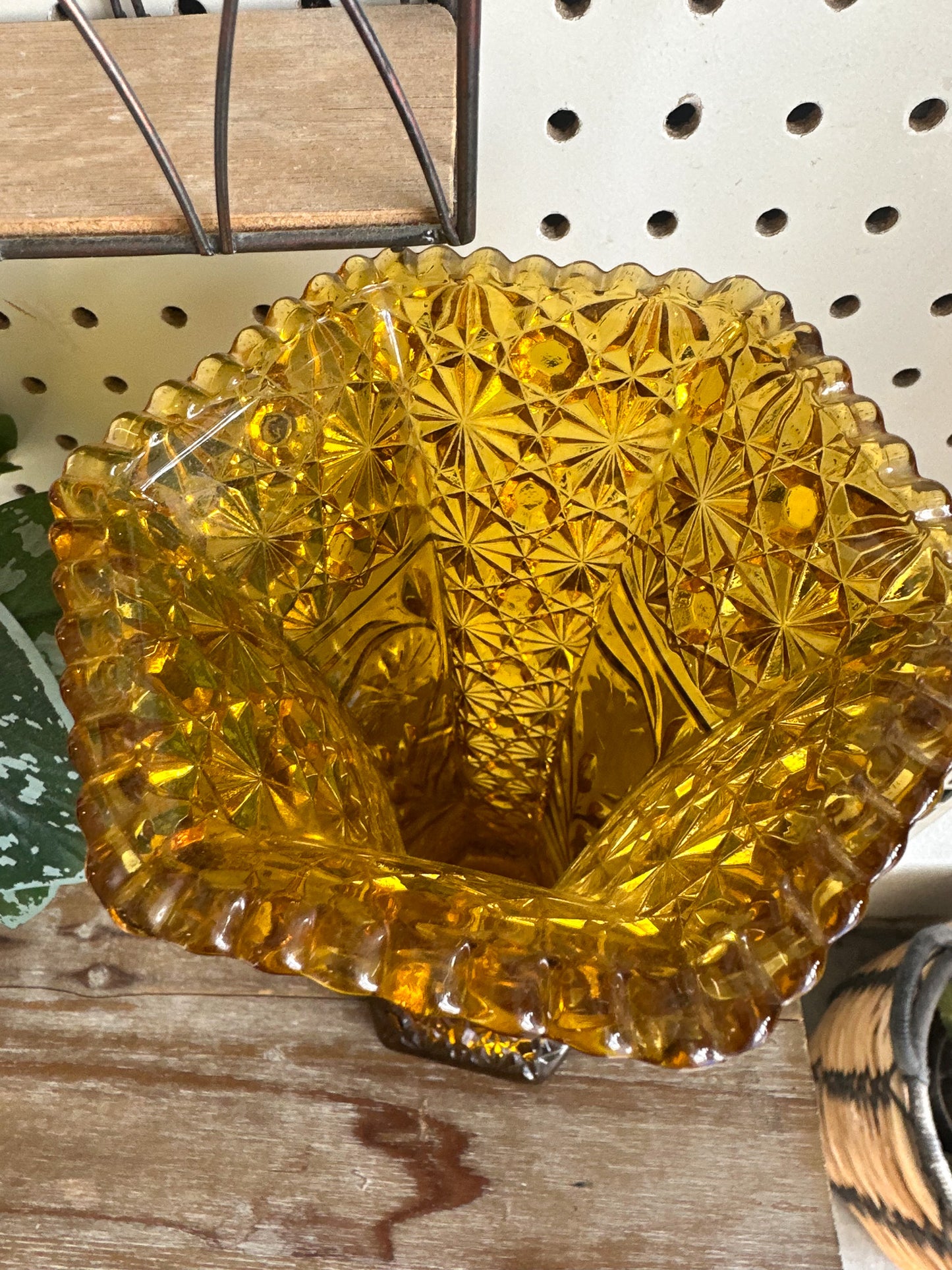 Vtg Large Amber Vase (Local Pick Up Only)