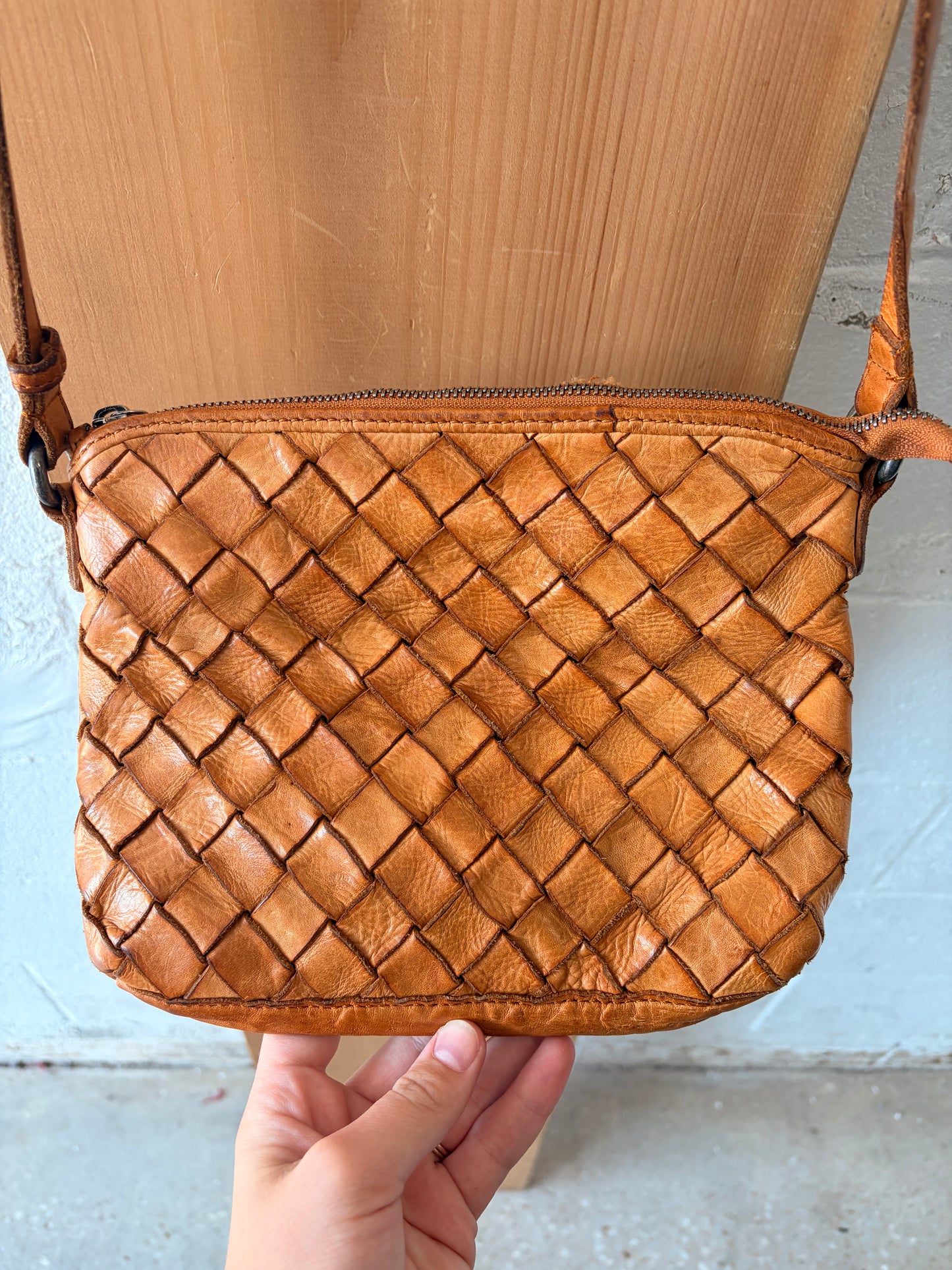 Textured Woven Leather Purse (As Is)