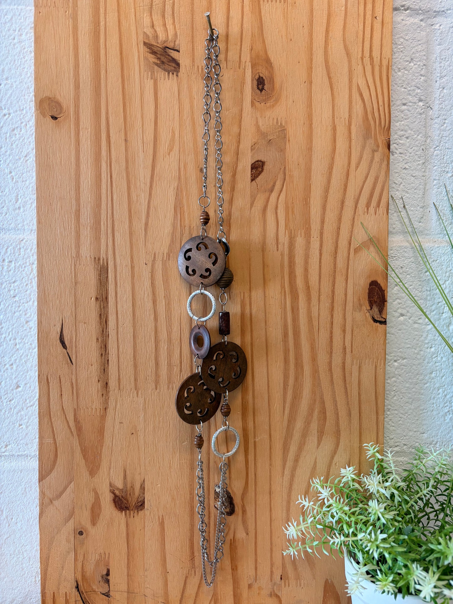 Brown & Silver Tone Necklace