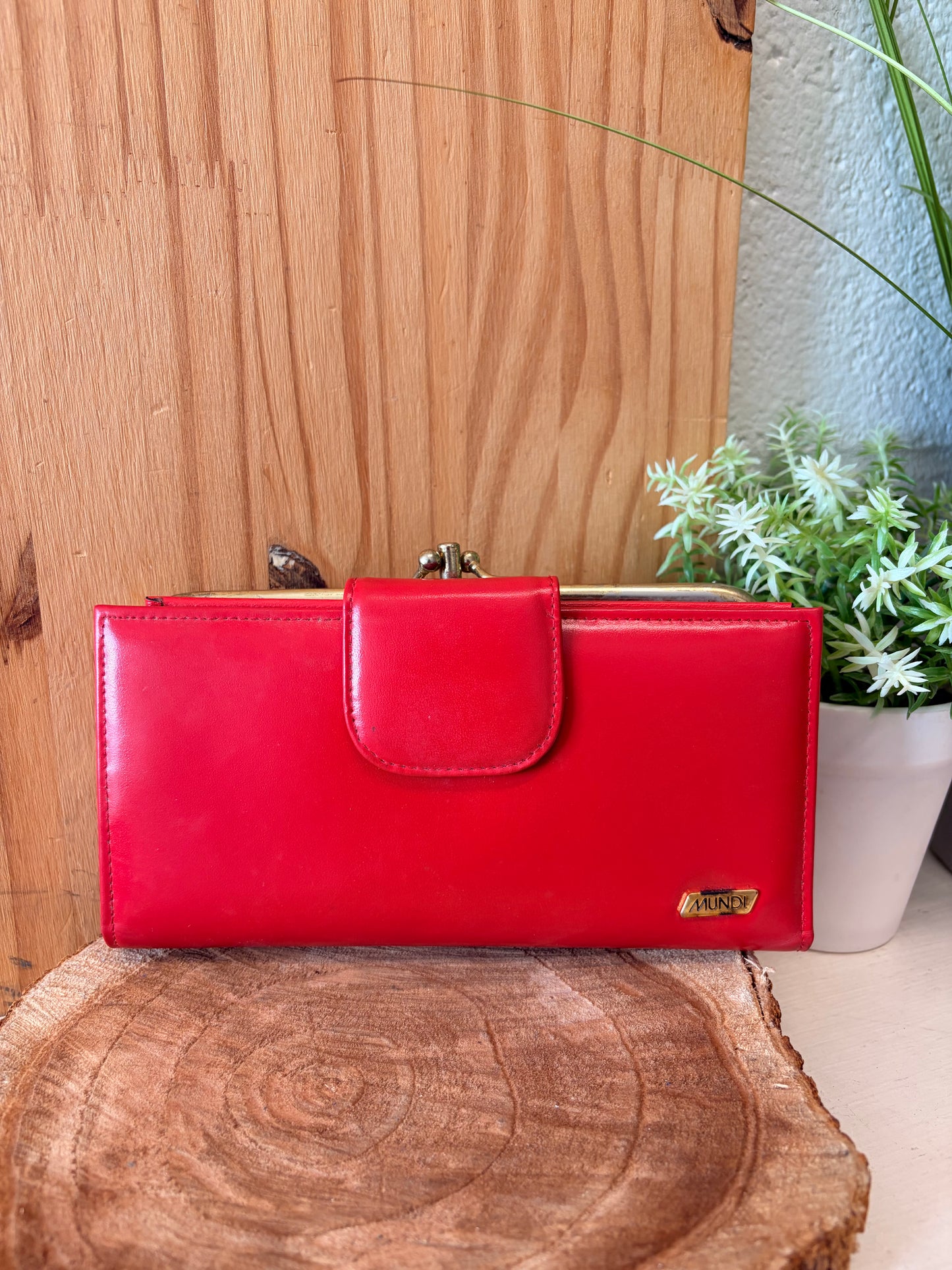 Red Leather Mundi Wallet